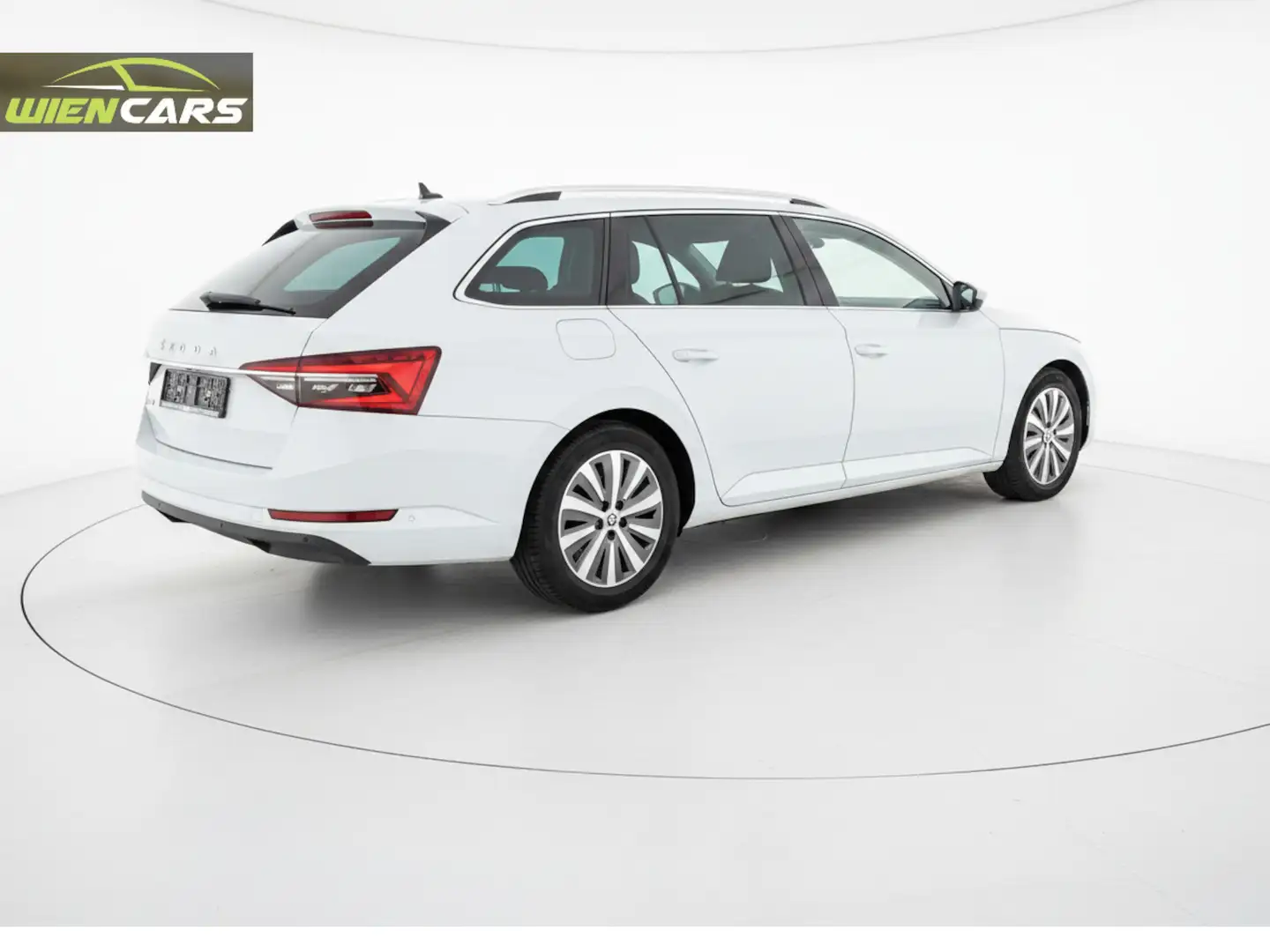 Skoda Superb Kombi 2.0 TDI Style DSG*LED*NAVI*KAMERA Weiß - 2