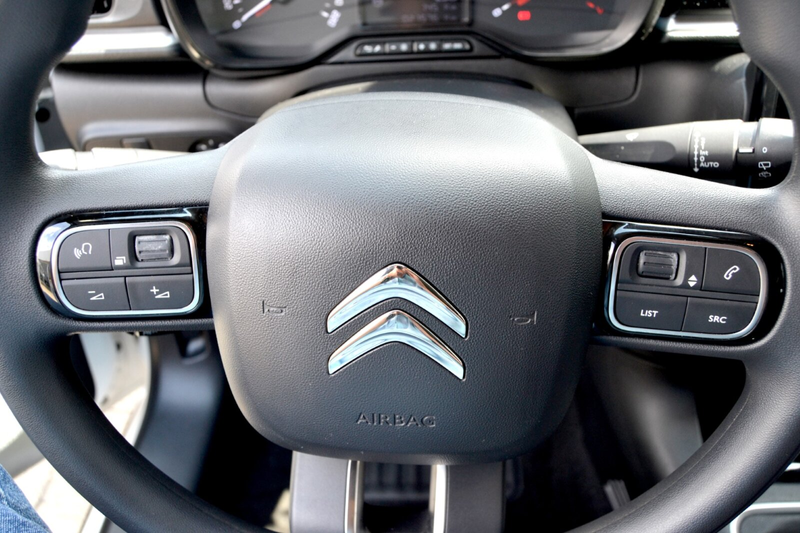 Citroen C3 C3 1,2 Shine AutoAC LMF USB+DAB eFH LED PDC — photo 12