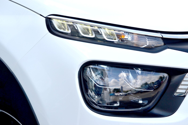 Citroen C3 C3 1,2 Shine AutoAC LMF USB+DAB eFH LED PDC — photo 8