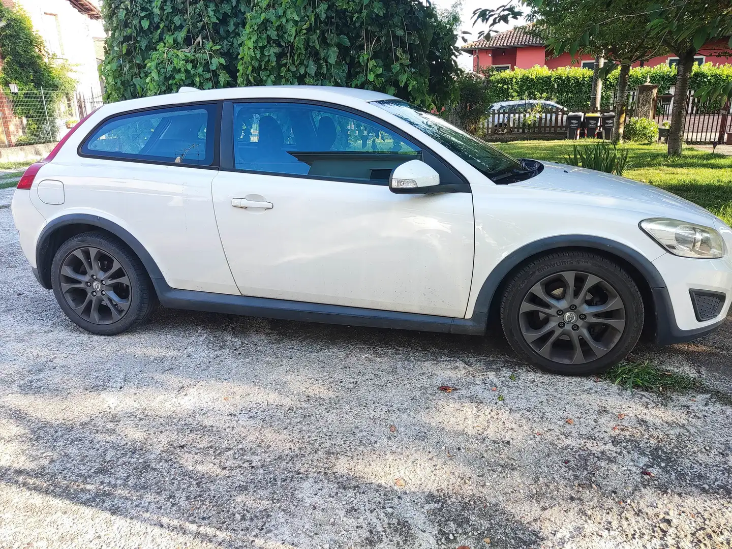 Volvo C30 C30 1.6 d2 Kinetic 115cv Bianco - 1