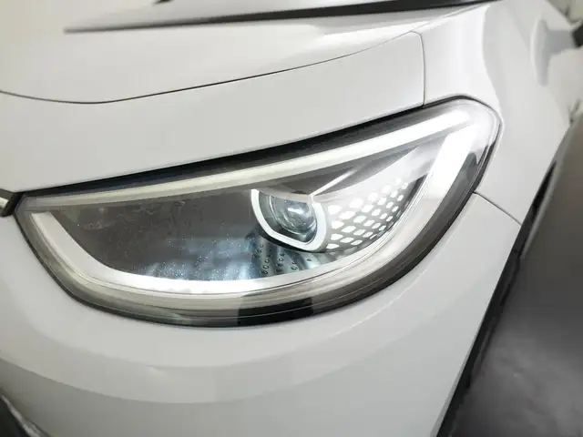 Volkswagen Id.3 view 19