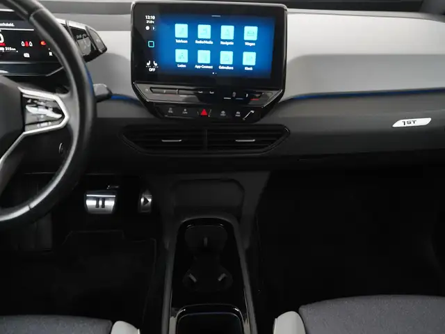 Volkswagen Id.3 view 11