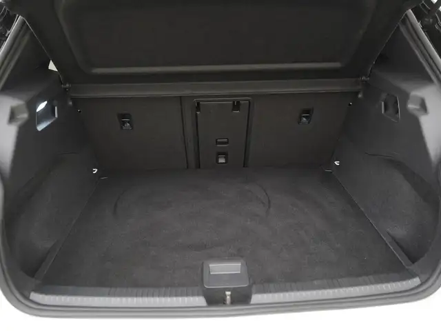 Volkswagen Id.3 view 21