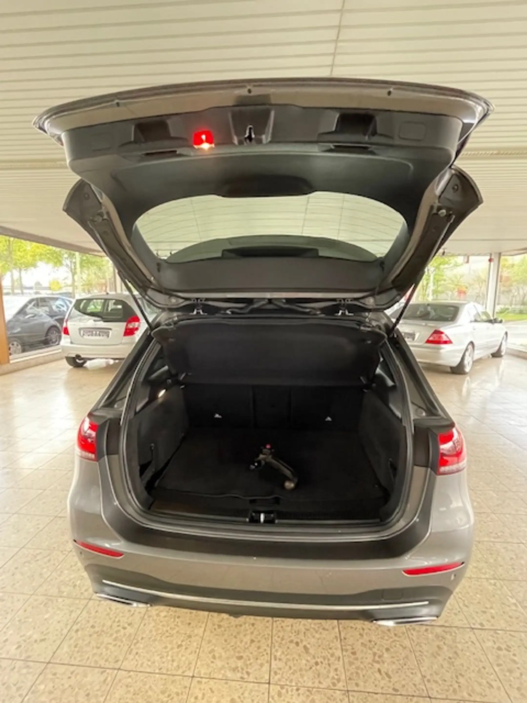 Mercedes-Benz B 180 B 180 (247.084) — photo 6