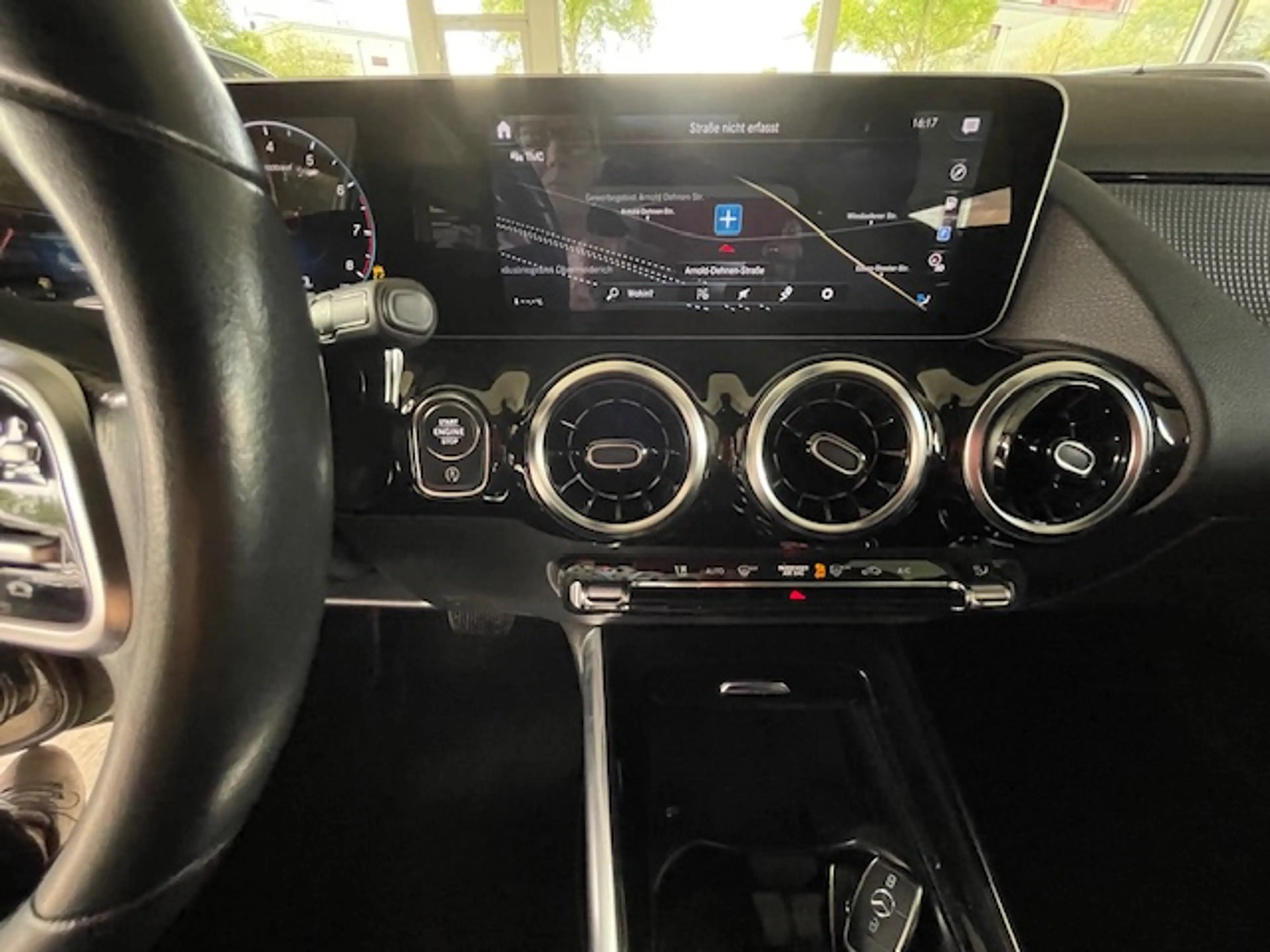 Mercedes-Benz B 180 B 180 (247.084) — photo 10
