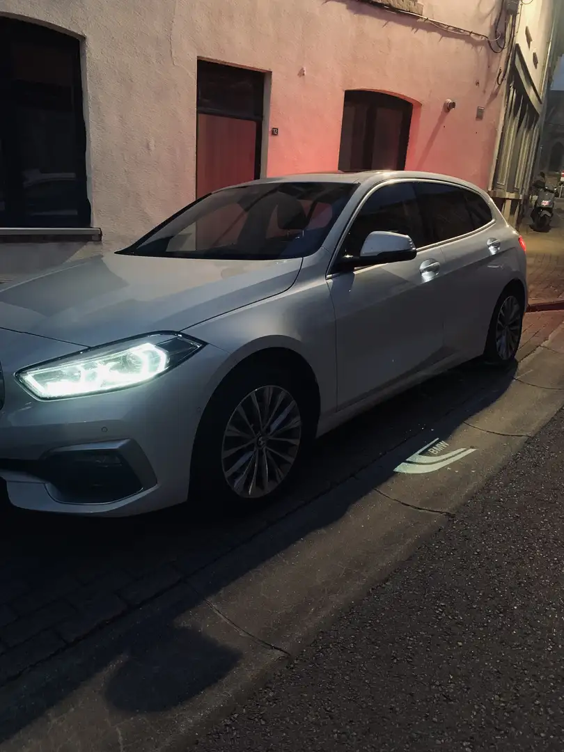 BMW 118 118i - luxury line - toit pano - 1