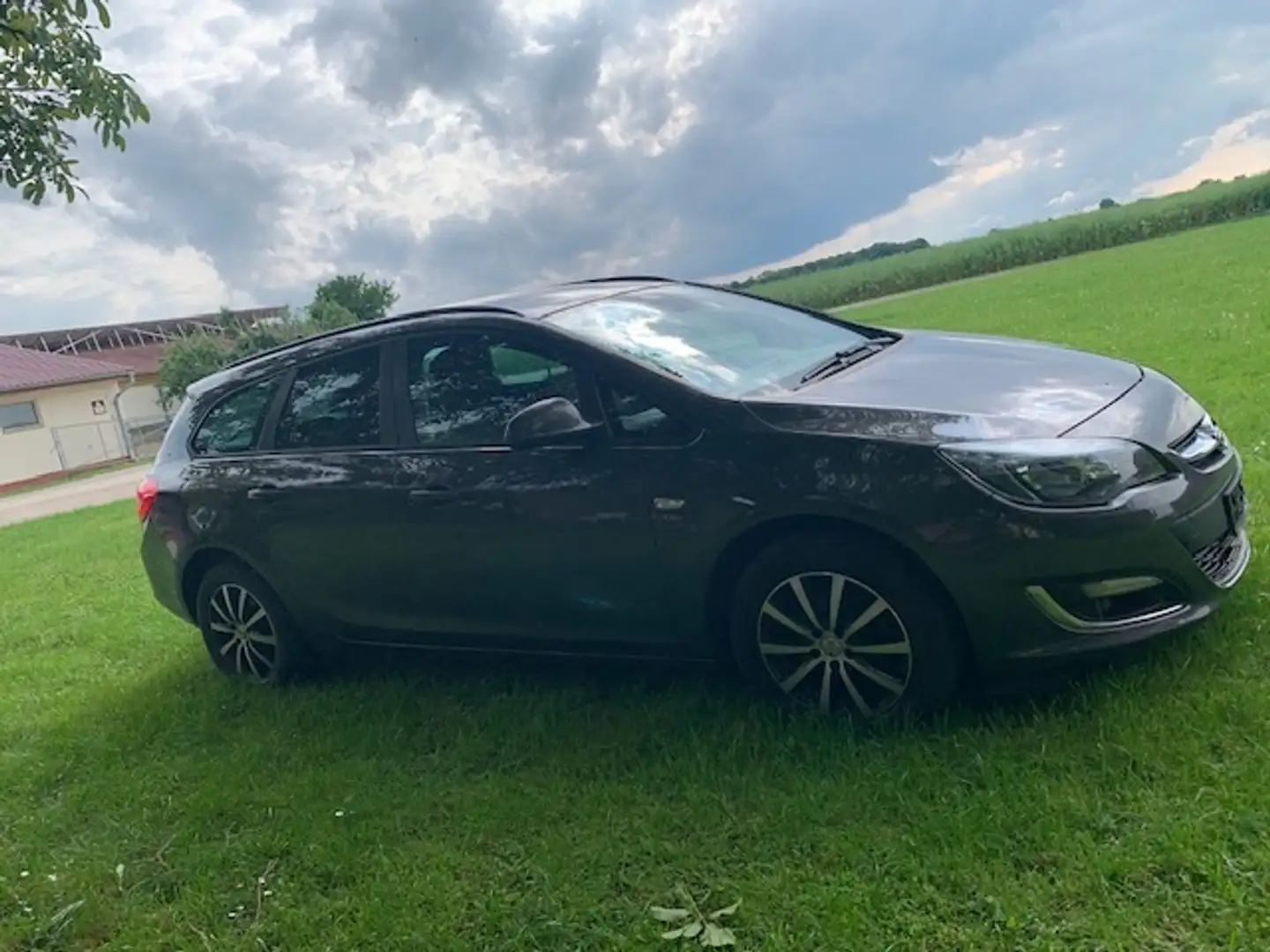 Opel Astra Astra 1.4 Turbo Sports Tourer Active Šedá - 1