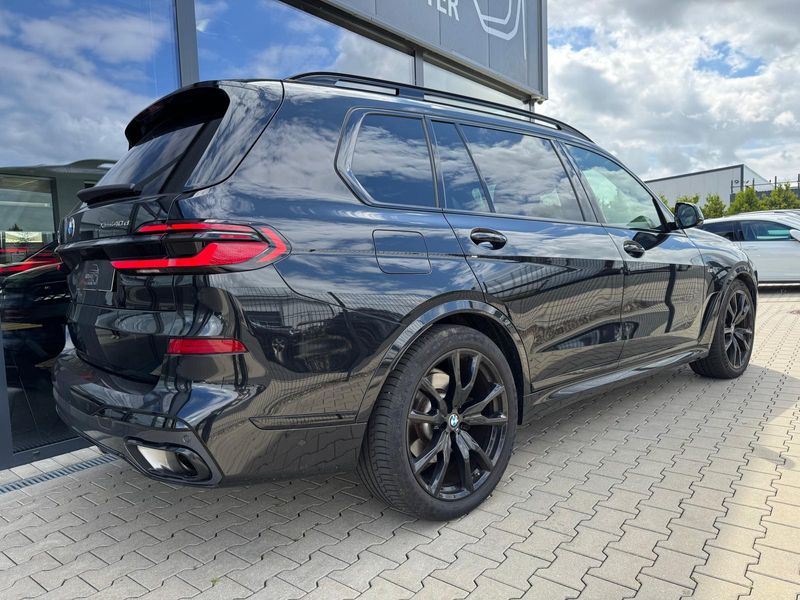 BMW X7 xDrive 40 d M Sport 3.0/AHK/ACC/PANO/7-SITZER — photo 3