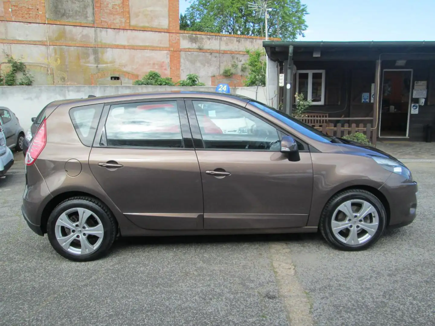 Renault Scenic X-Mod 1.4 16V TCE Luxe Bronze - 2