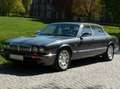 Jaguar Daimler Super V8 Langversion Grau - thumbnail 2