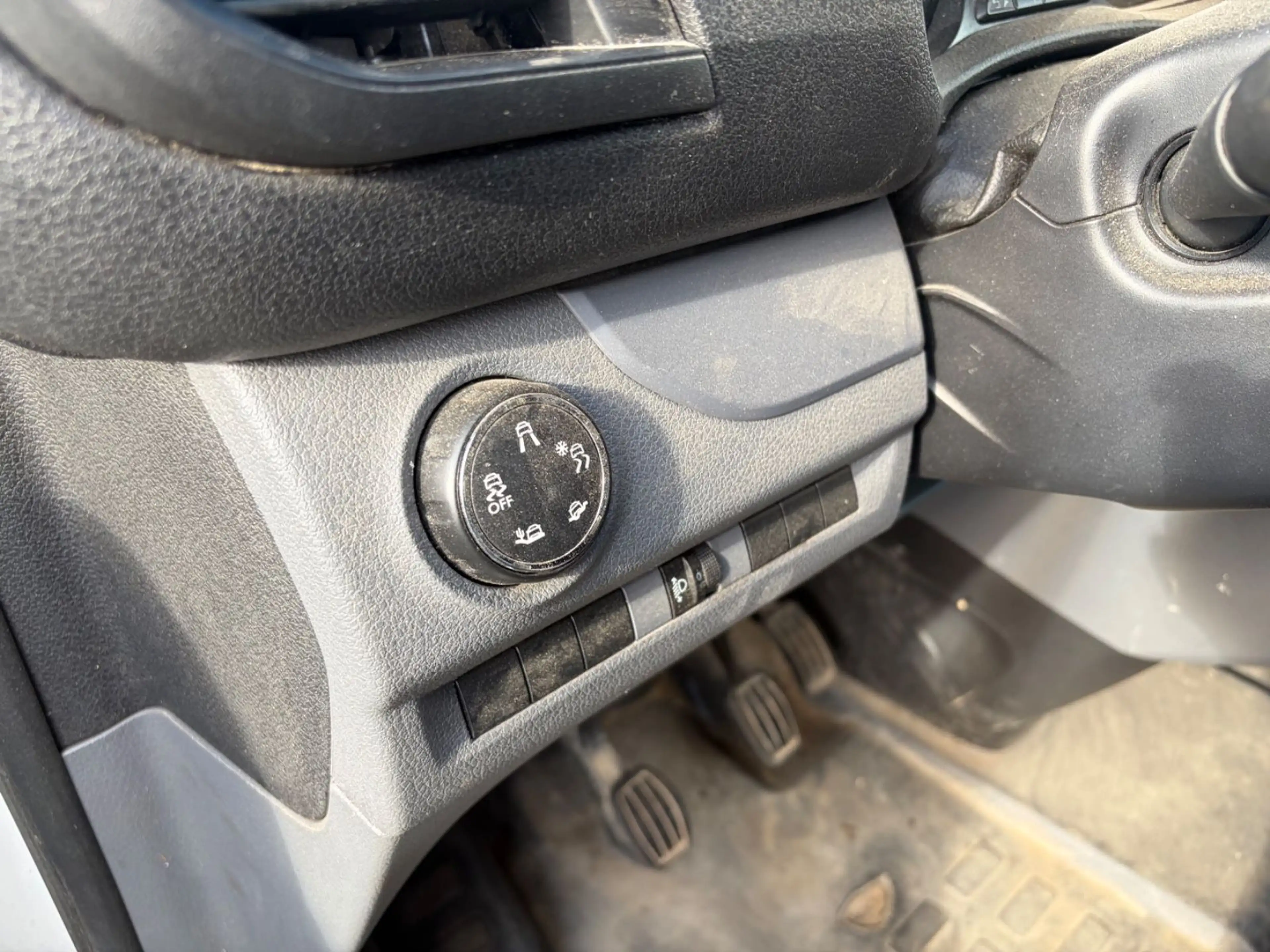 Peugeot Expert Kasten Premium L2 — photo 13