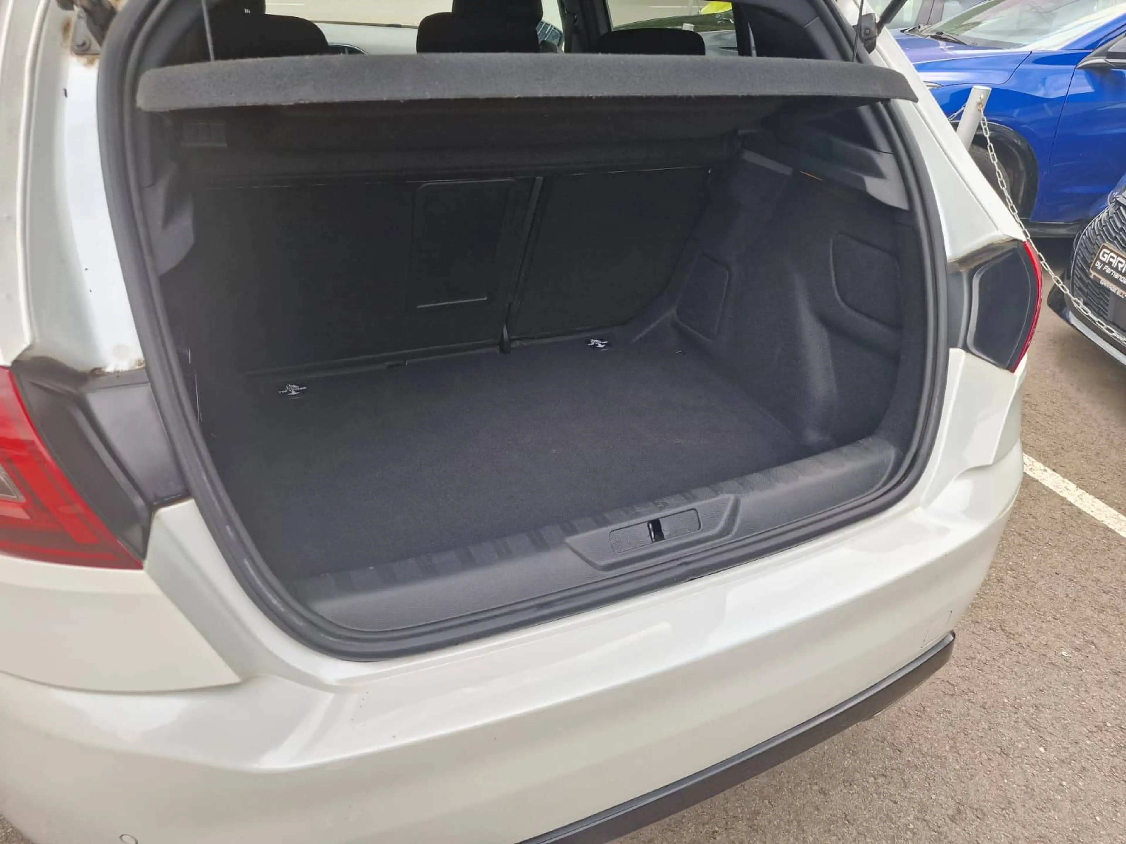 Peugeot 308 GT-Line — photo 4