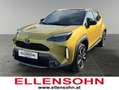 Toyota Yaris Cross 1,5l Hybrid, 4x4, Prem. Edt. 8-fach Bereift Gelb - thumbnail 1