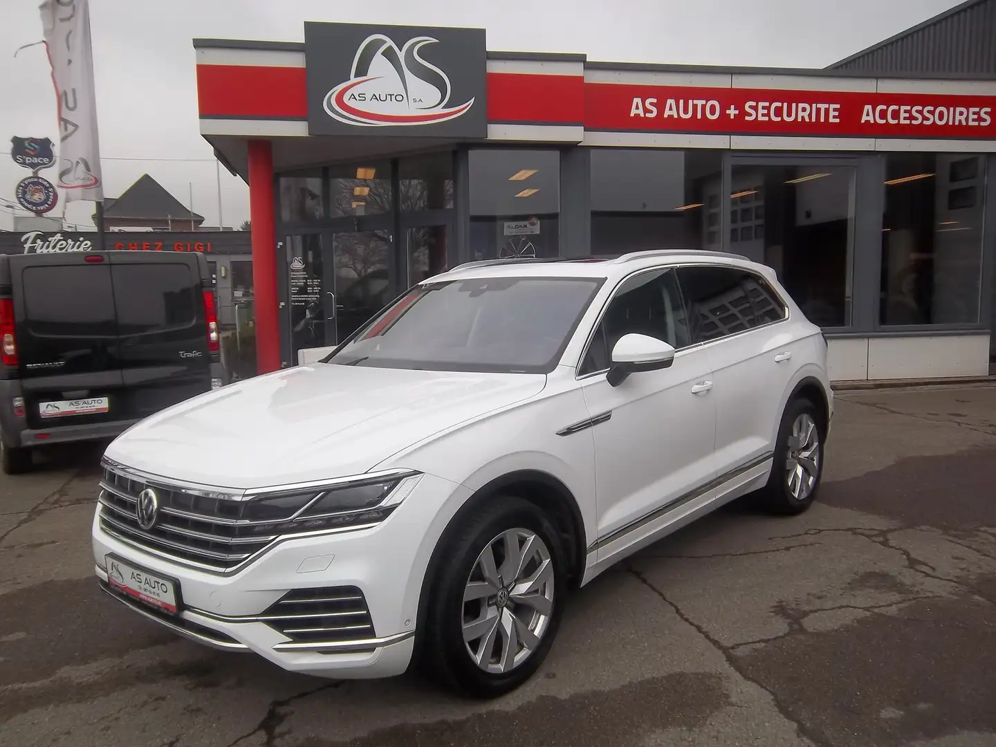 Volkswagen Touareg 3.0 TDi V6 SCR 4Mo Elegance Tip. (EU6.2) Blanc - 1