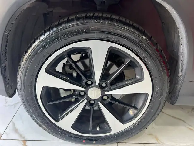 DR Automobiles DR3 view 8