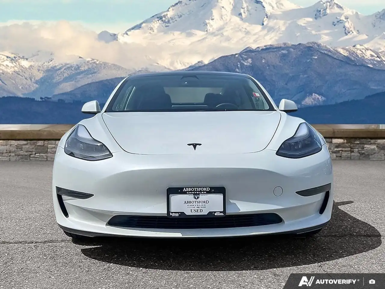 Tesla Model 3 fotografie Tesla Model 3
