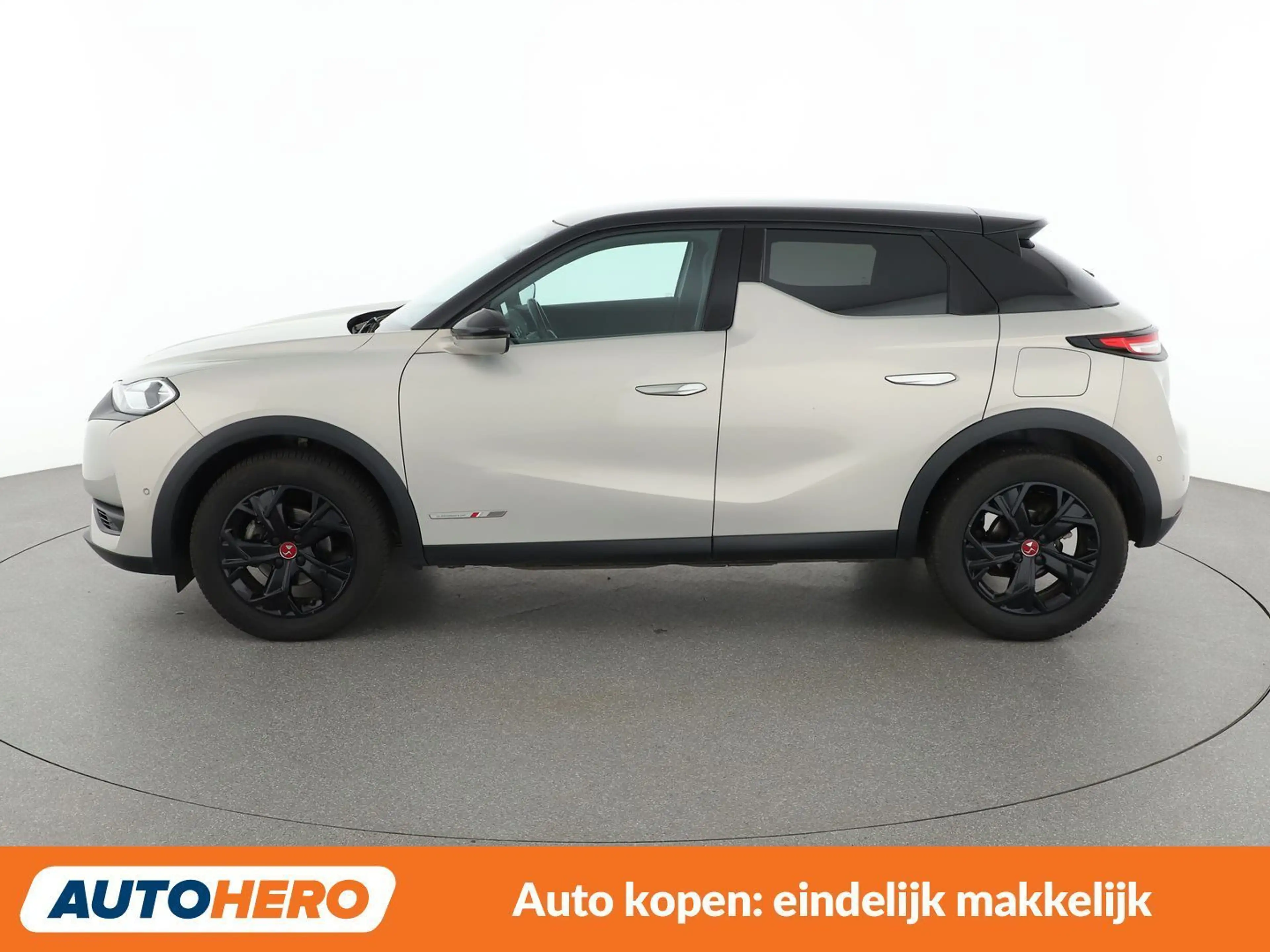 DS Automobiles DS 3 Crossback 1.2 PureTech Performance Line — photo 3