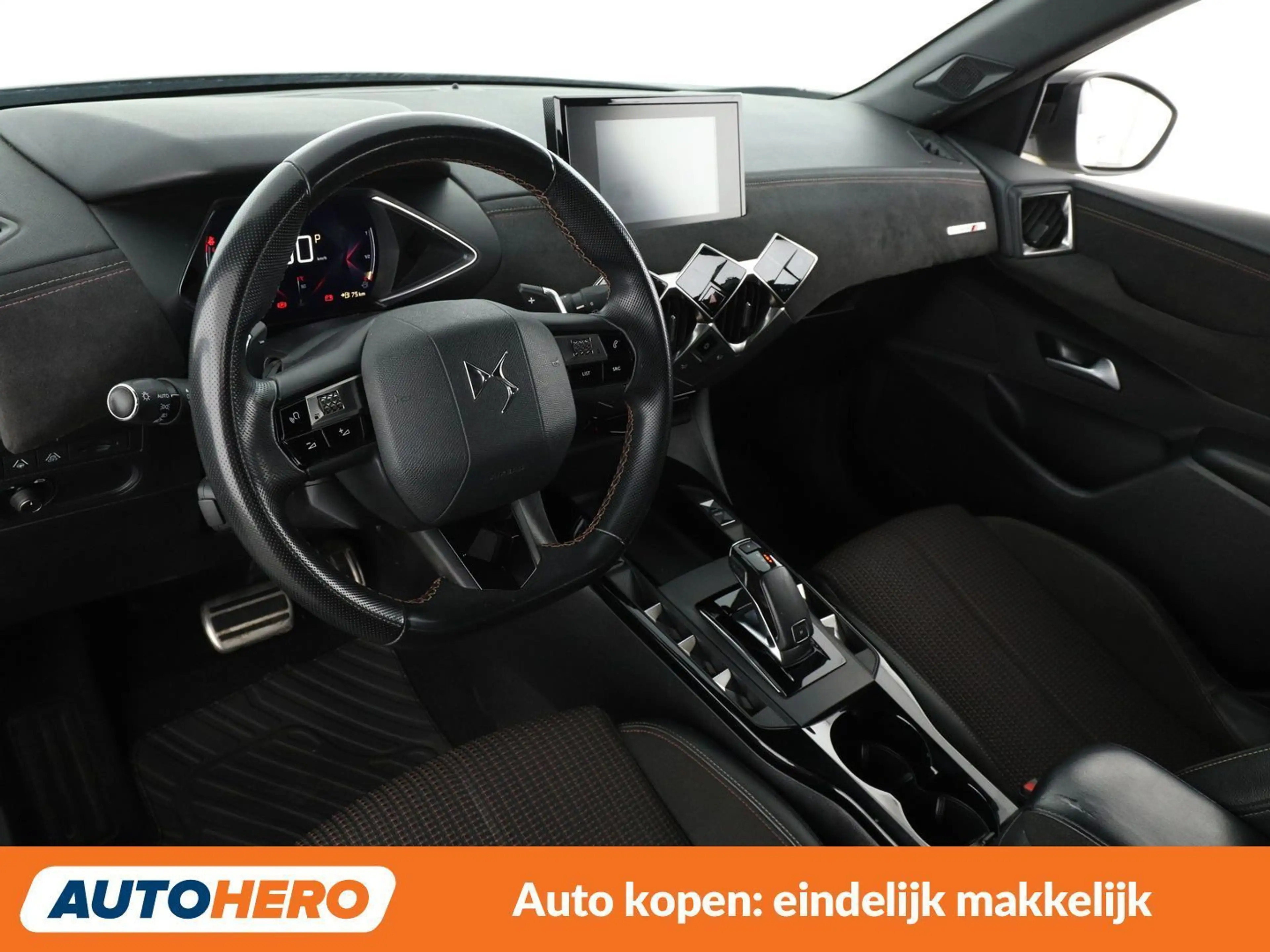 DS Automobiles DS 3 Crossback 1.2 PureTech Performance Line — photo 11
