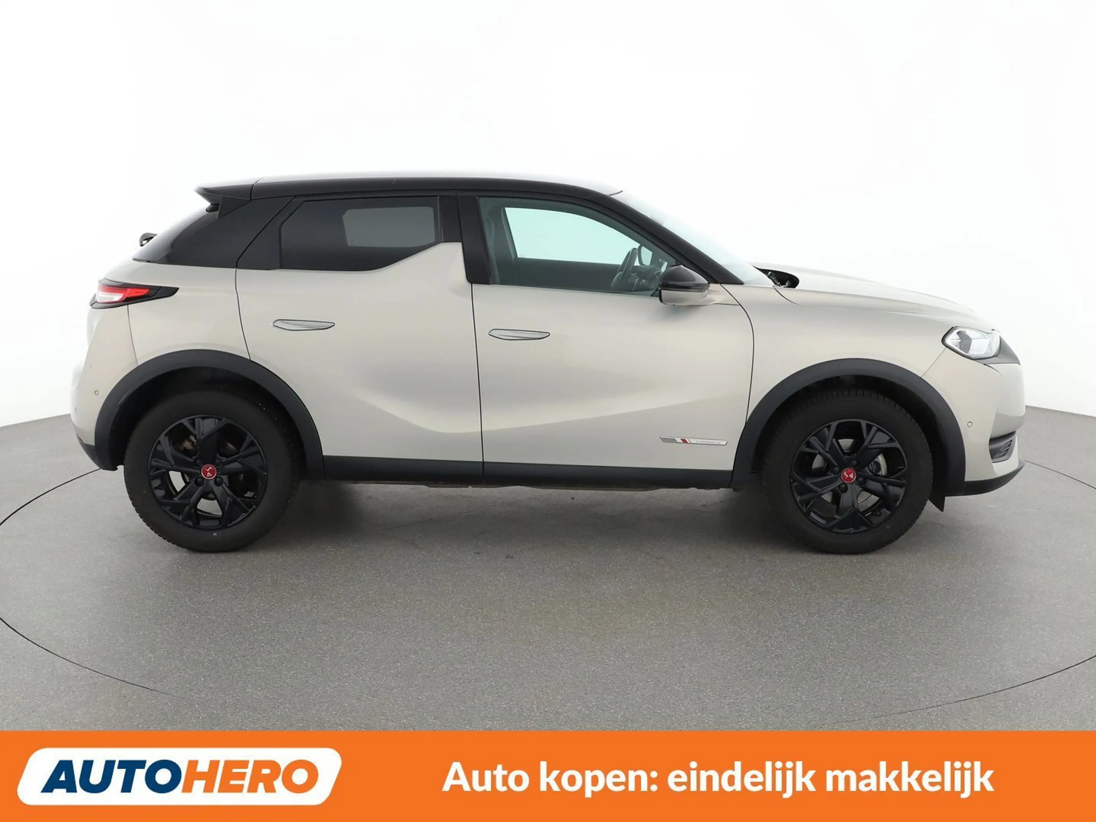 DS Automobiles DS 3 Crossback 1.2 PureTech Performance Line — photo 7