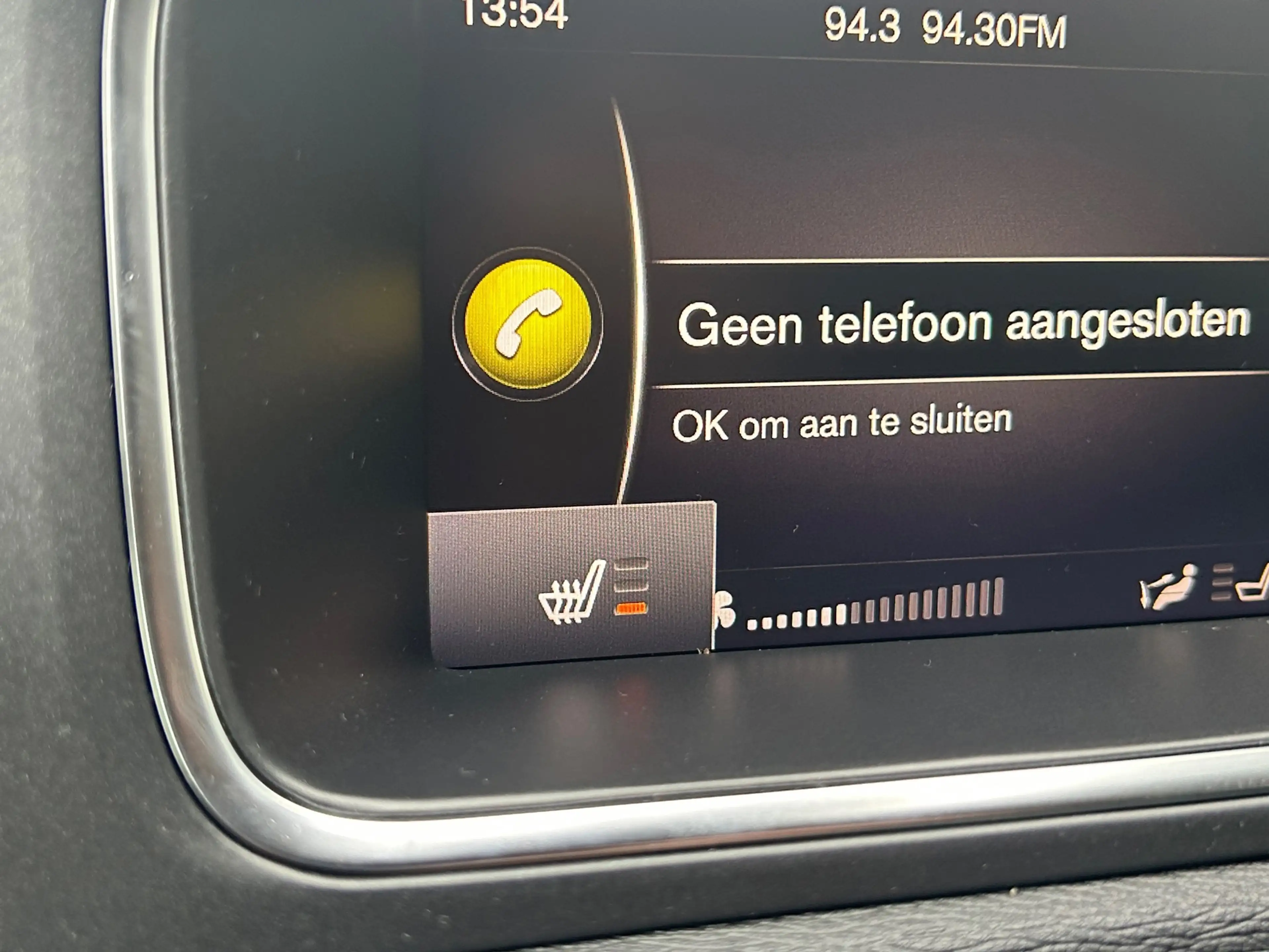 Volvo V40 2.0 D3 Automaat — photo 14