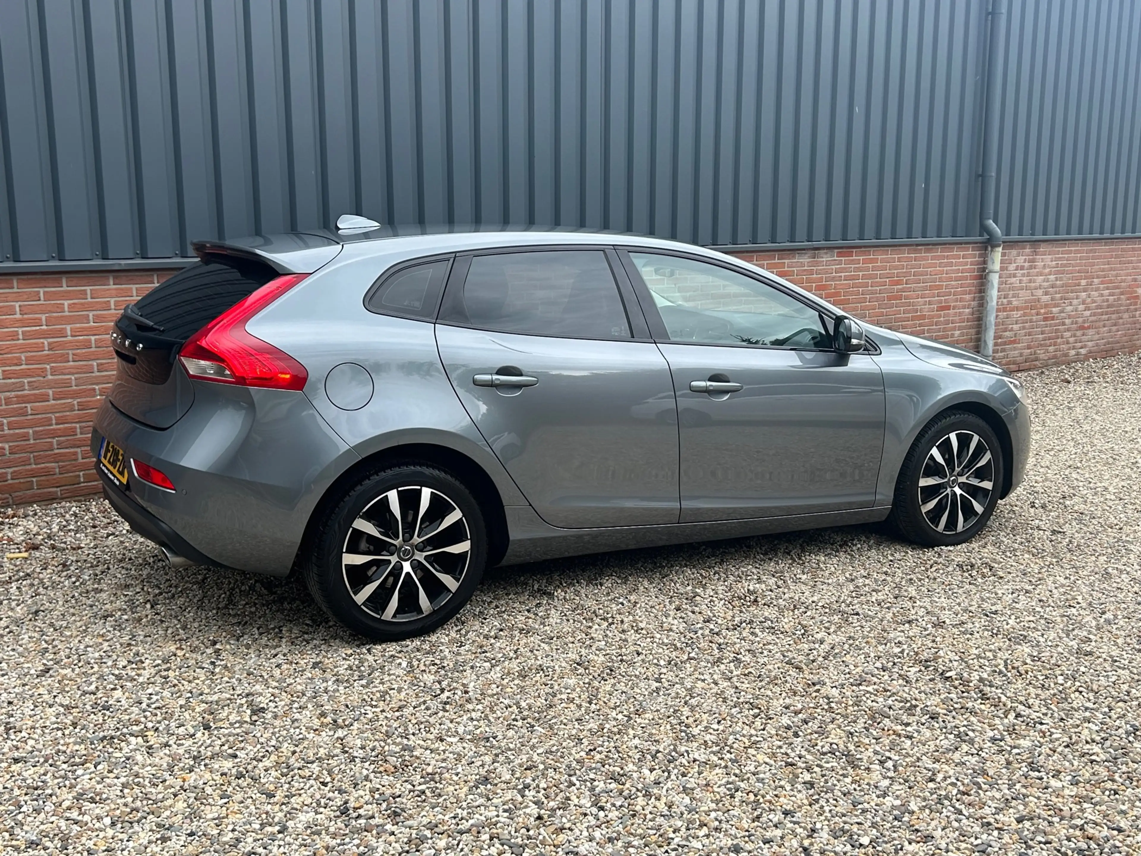 Volvo V40 2.0 D3 Automaat — photo 6