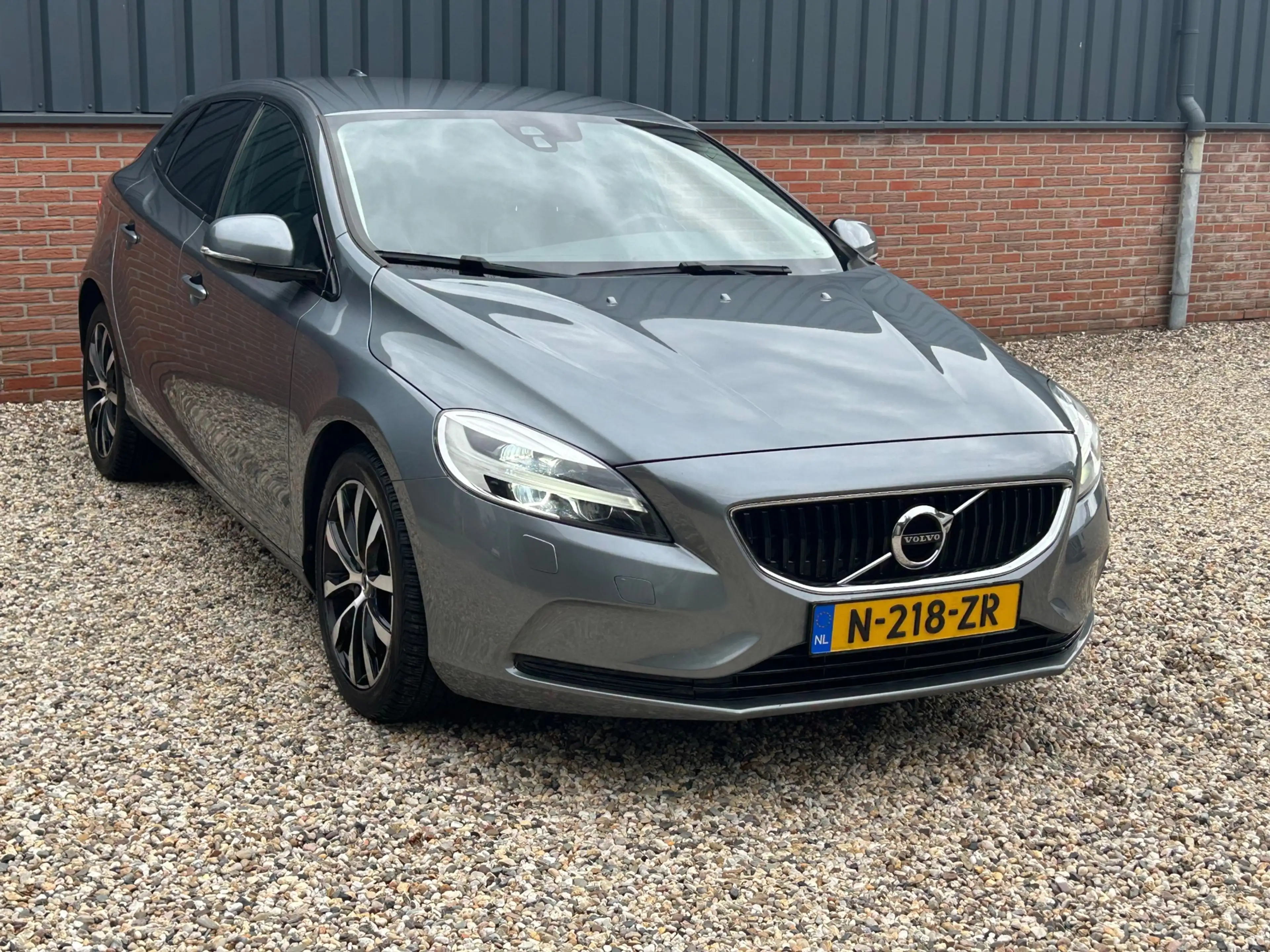 Volvo V40 2.0 D3 Automaat — photo 3