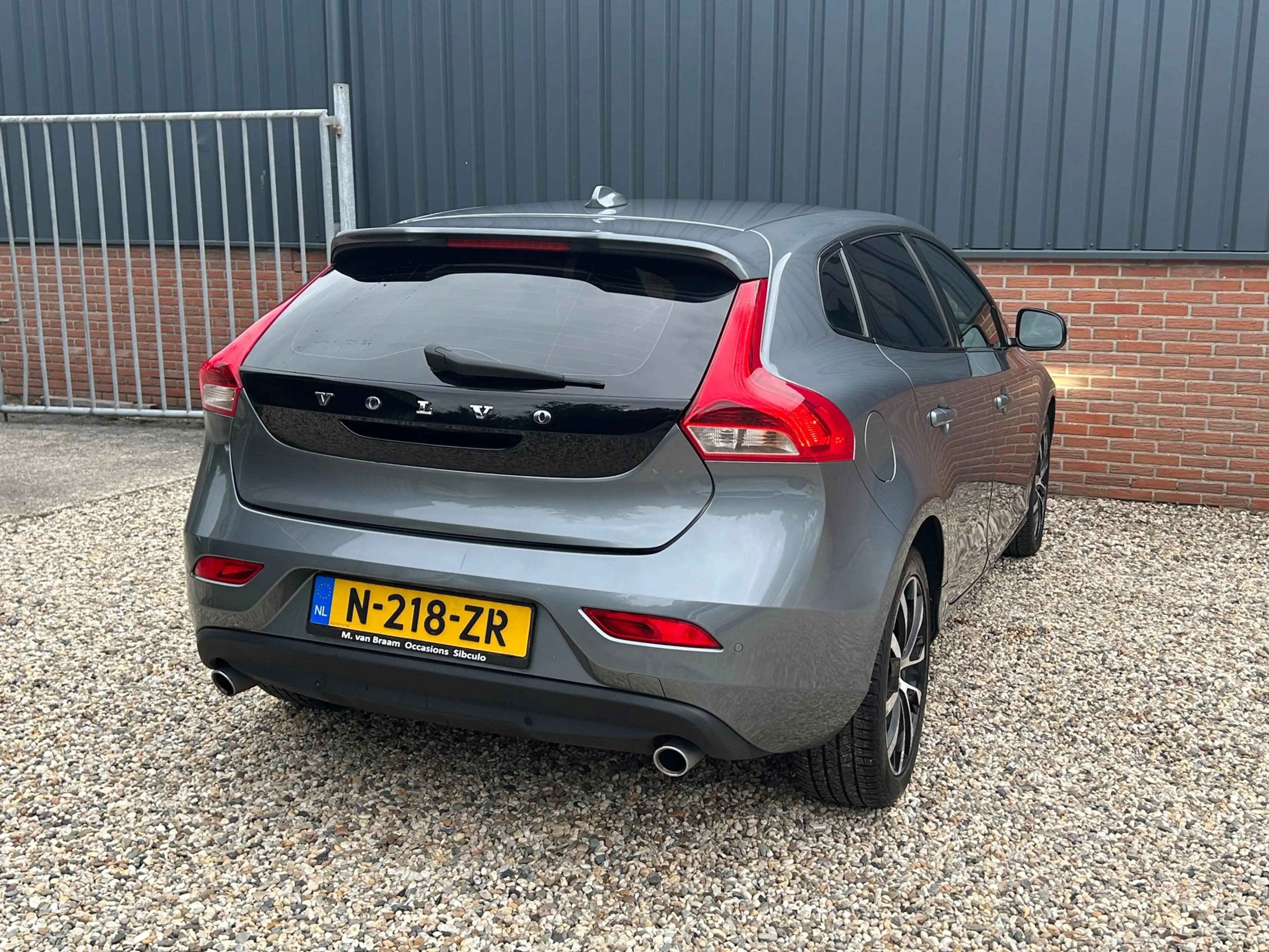 Volvo V40 2.0 D3 Automaat — photo 7