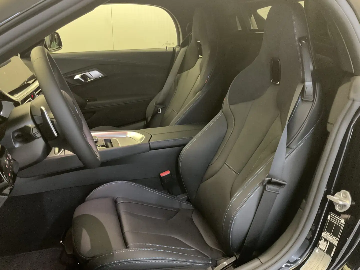 BMW Z4 sDrive 20i Schwarz - 2