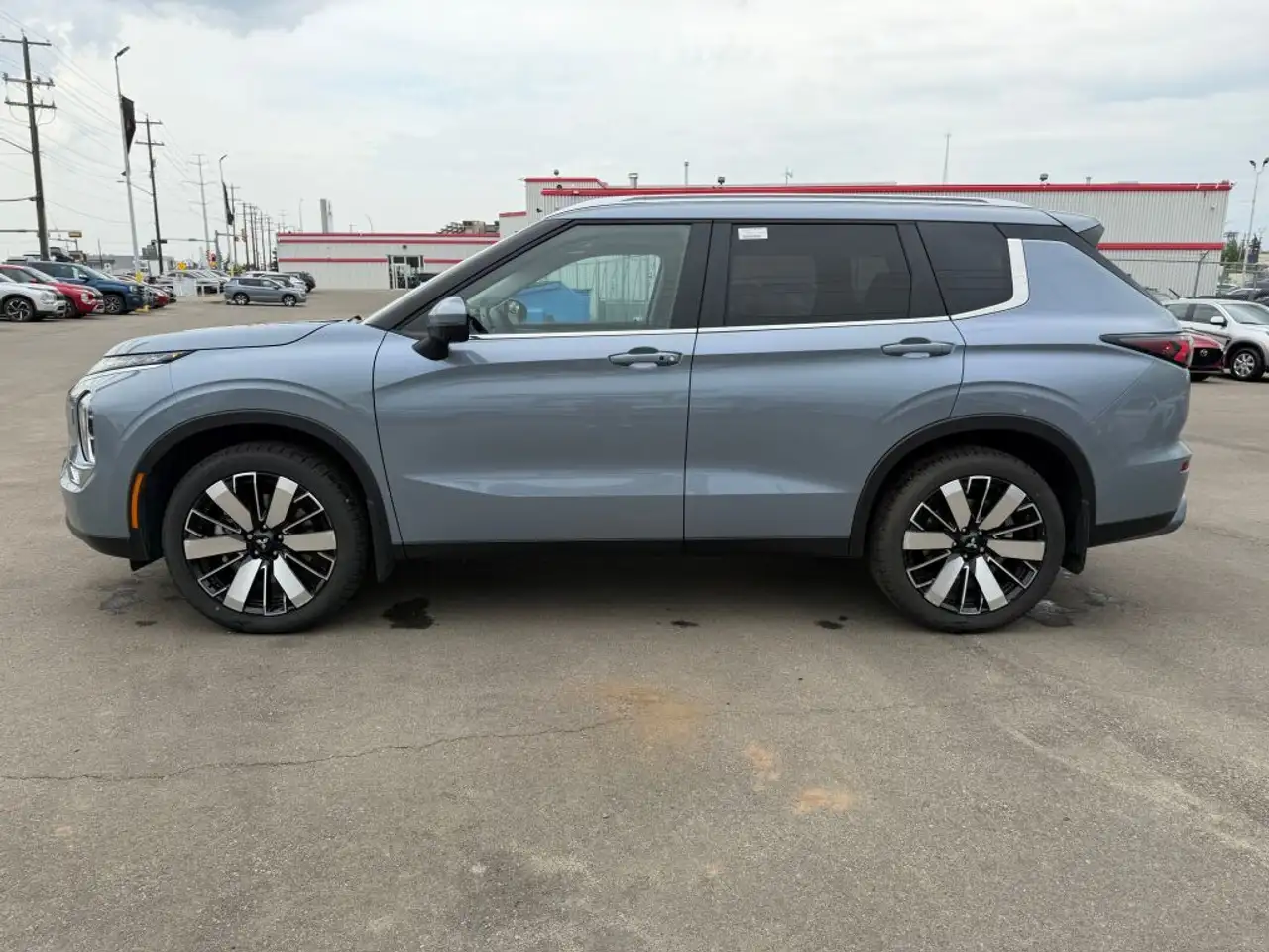 Mitsubishi Outlander снимка Mitsubishi Outlander