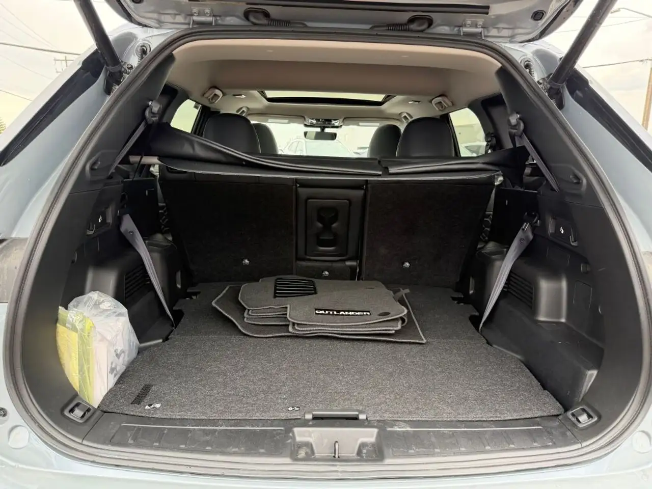 Mitsubishi Outlander снимка Mitsubishi Outlander