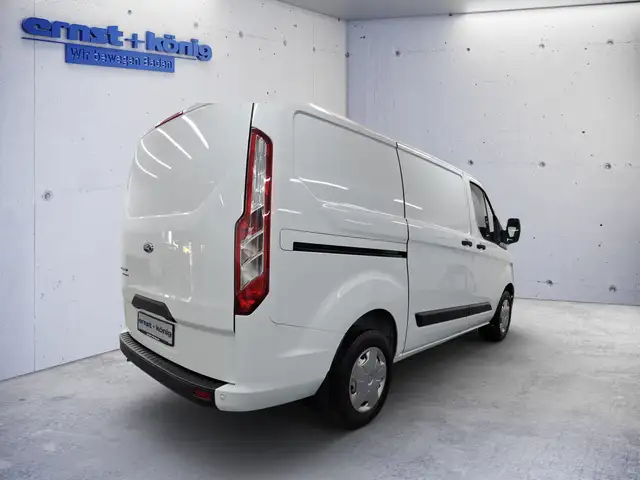 Ford Transit Custom view 4