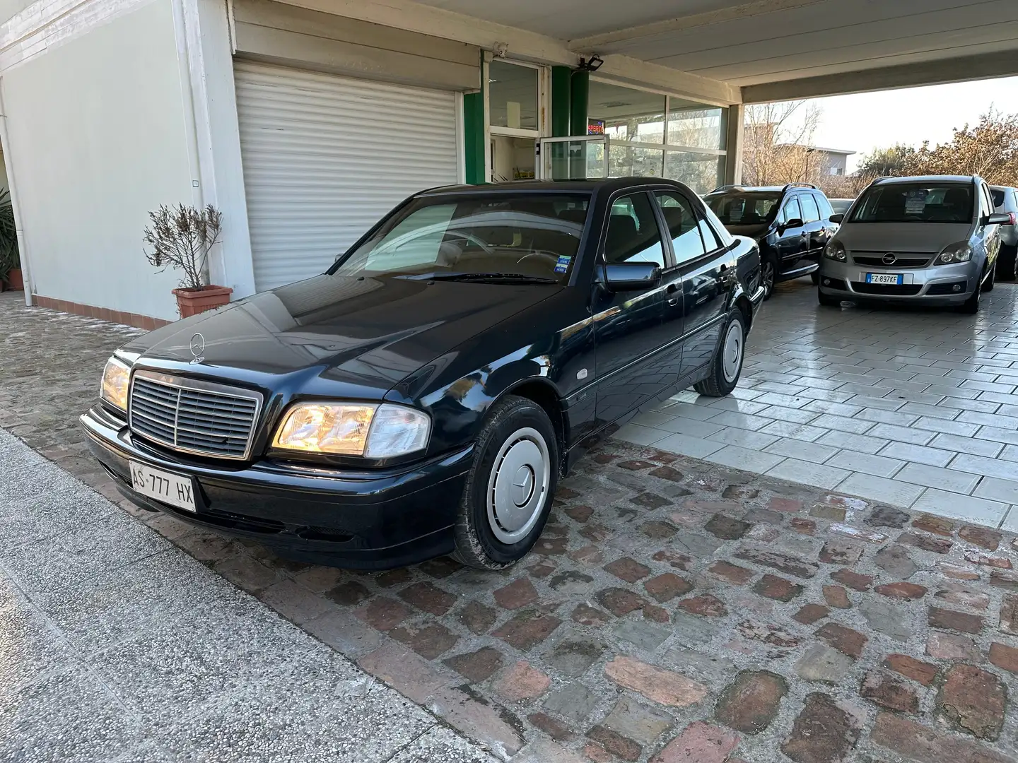 Mercedes-Benz C 200 Classe C - W202 Berlina d Classic Bleu - 1