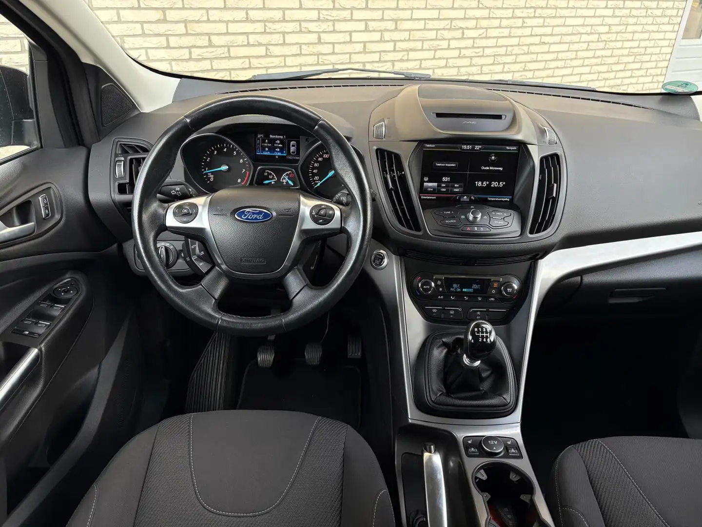 Ford Kuga 1.5 Trend | Cruise Control | Navigatie | Stoelverw Grijs - 2