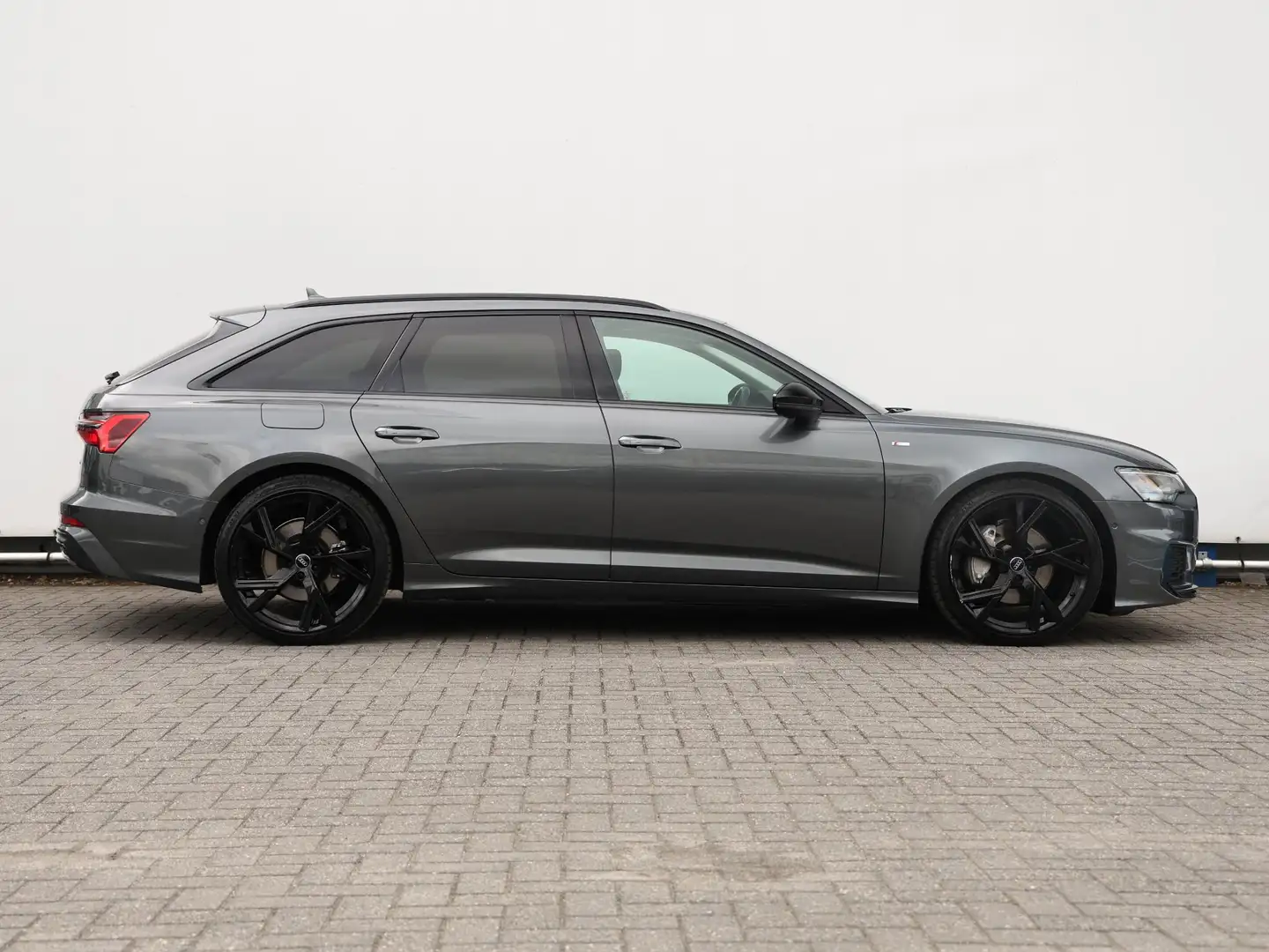 Audi A6 Avant 45 TFSI S edition | Zwart optiek plus | MMI Grijs - 2
