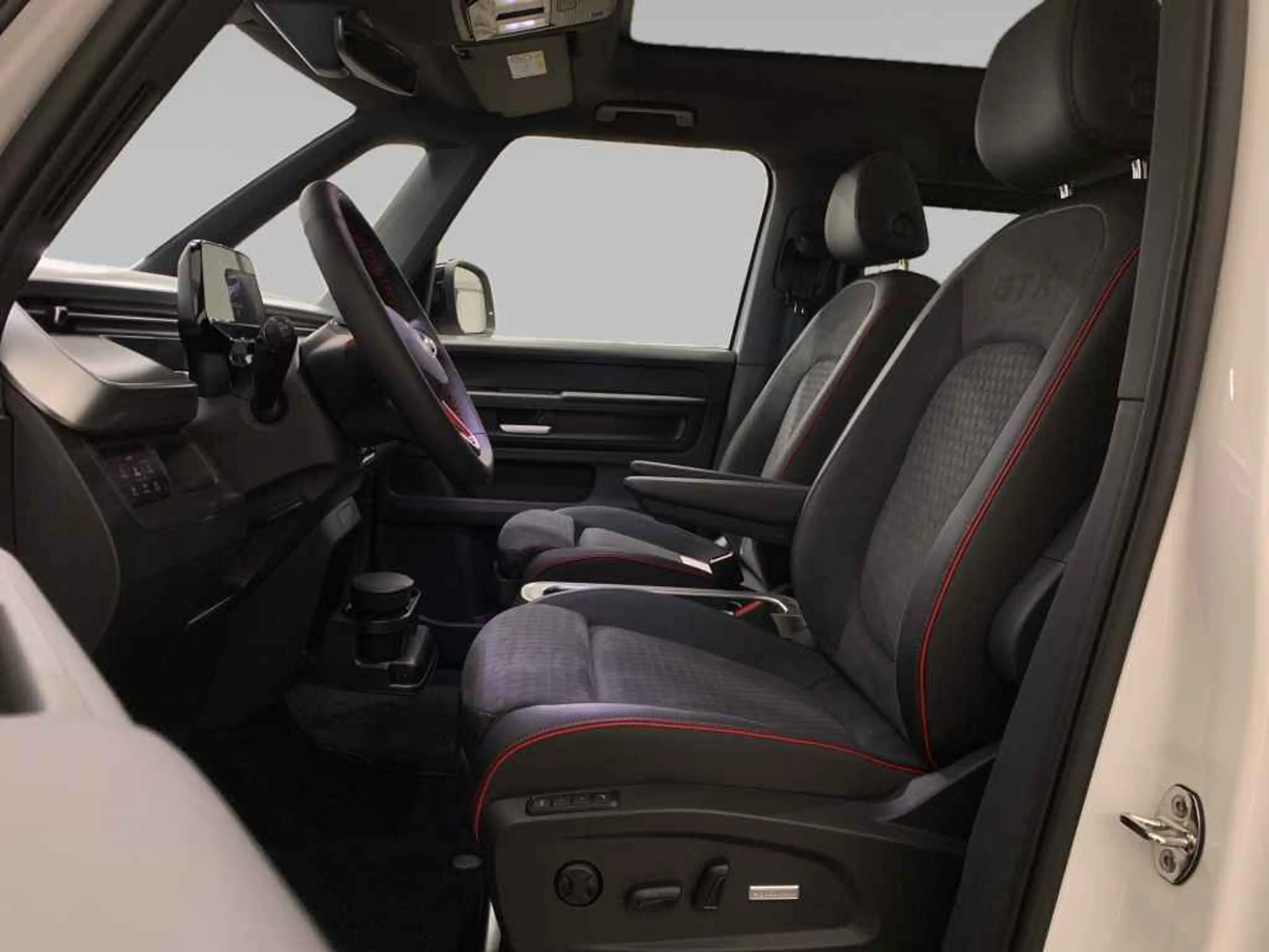 Volkswagen ID. Buzz GTX LANG LR LWB *6-S*ELEK.TÜR*AHK*PANO — photo 13