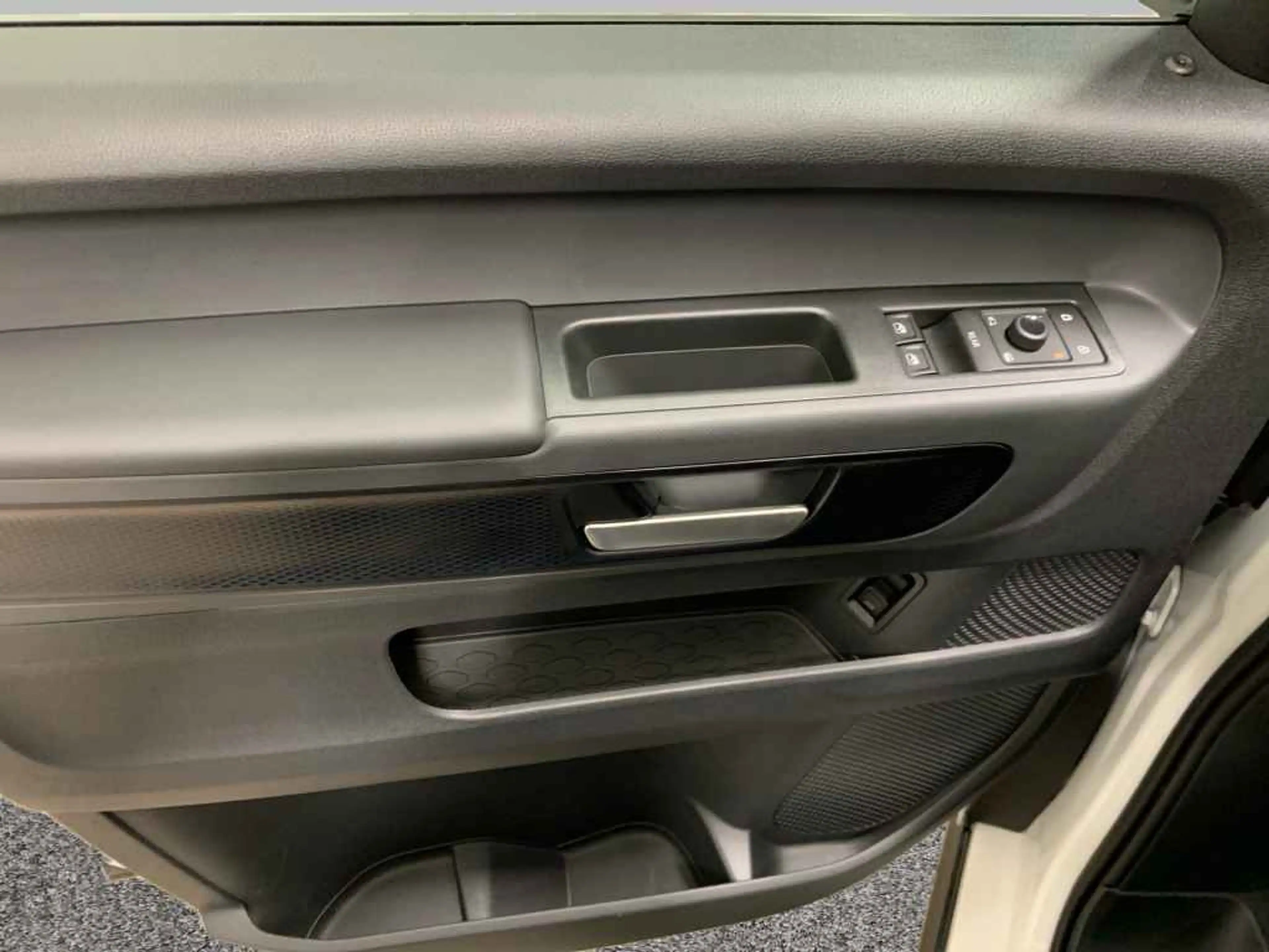 Volkswagen ID. Buzz GTX LANG LR LWB *6-S*ELEK.TÜR*AHK*PANO — photo 12