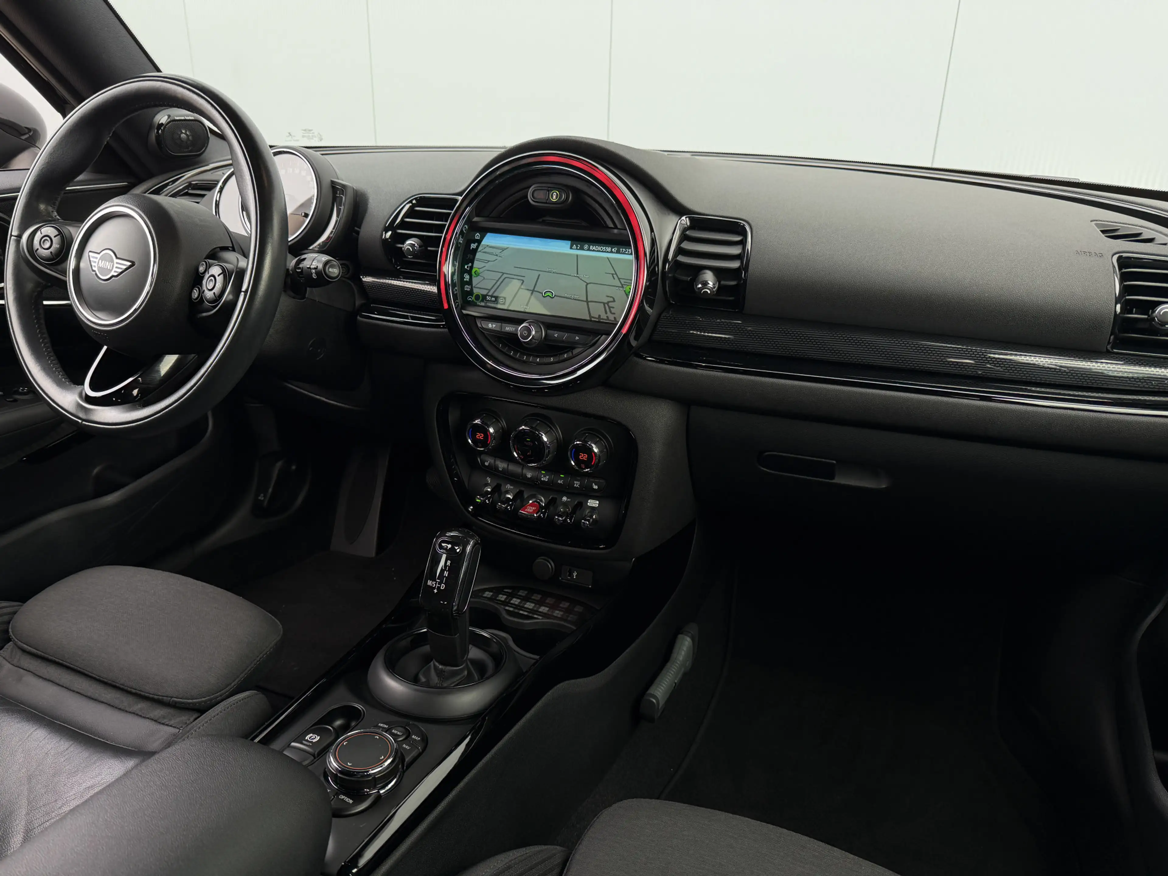 MINI Cooper Clubman 1.5 Business Edition Apple Carplay/LED/PDC. — photo 9