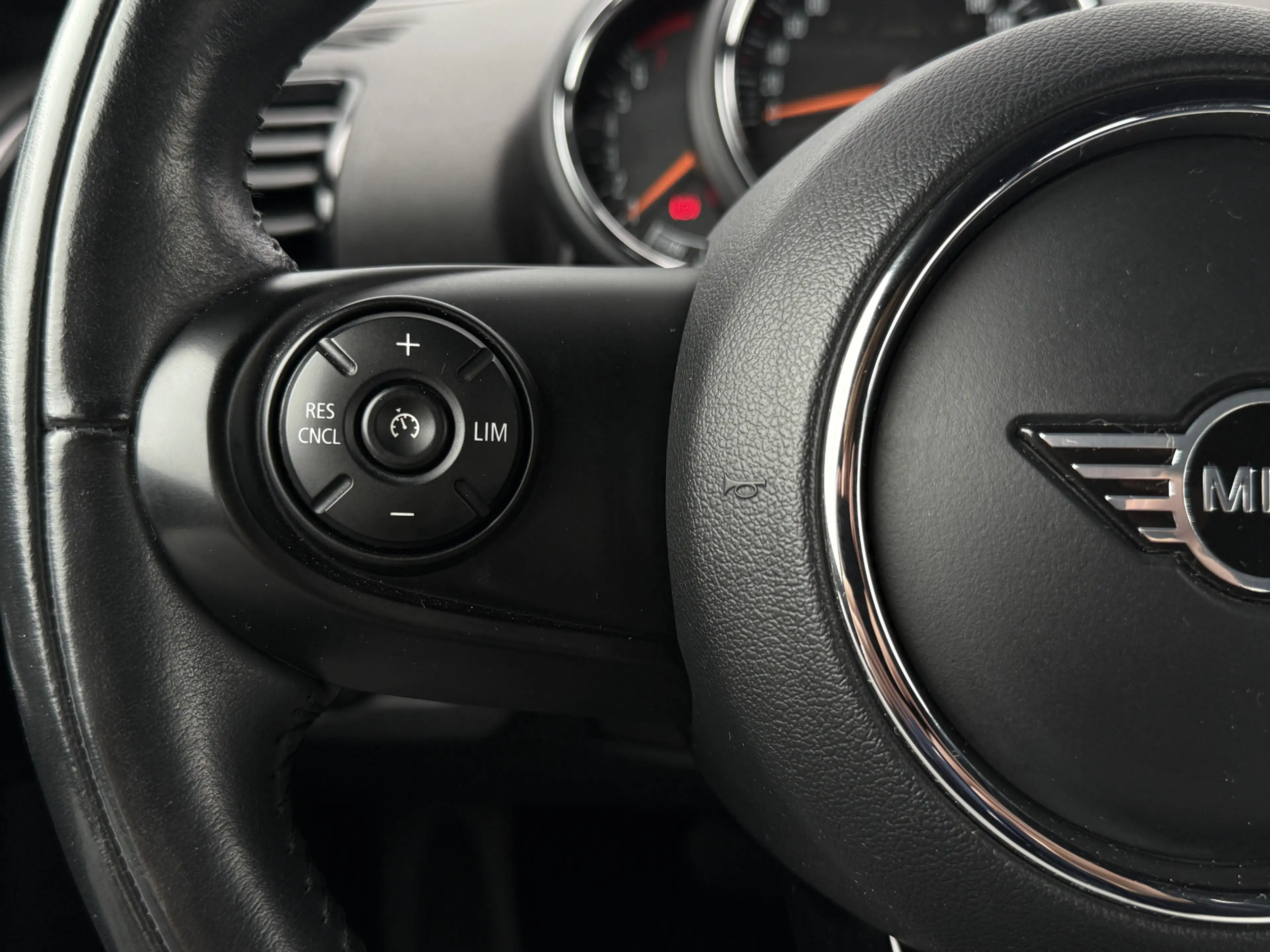 MINI Cooper Clubman 1.5 Business Edition Apple Carplay/LED/PDC. — photo 25