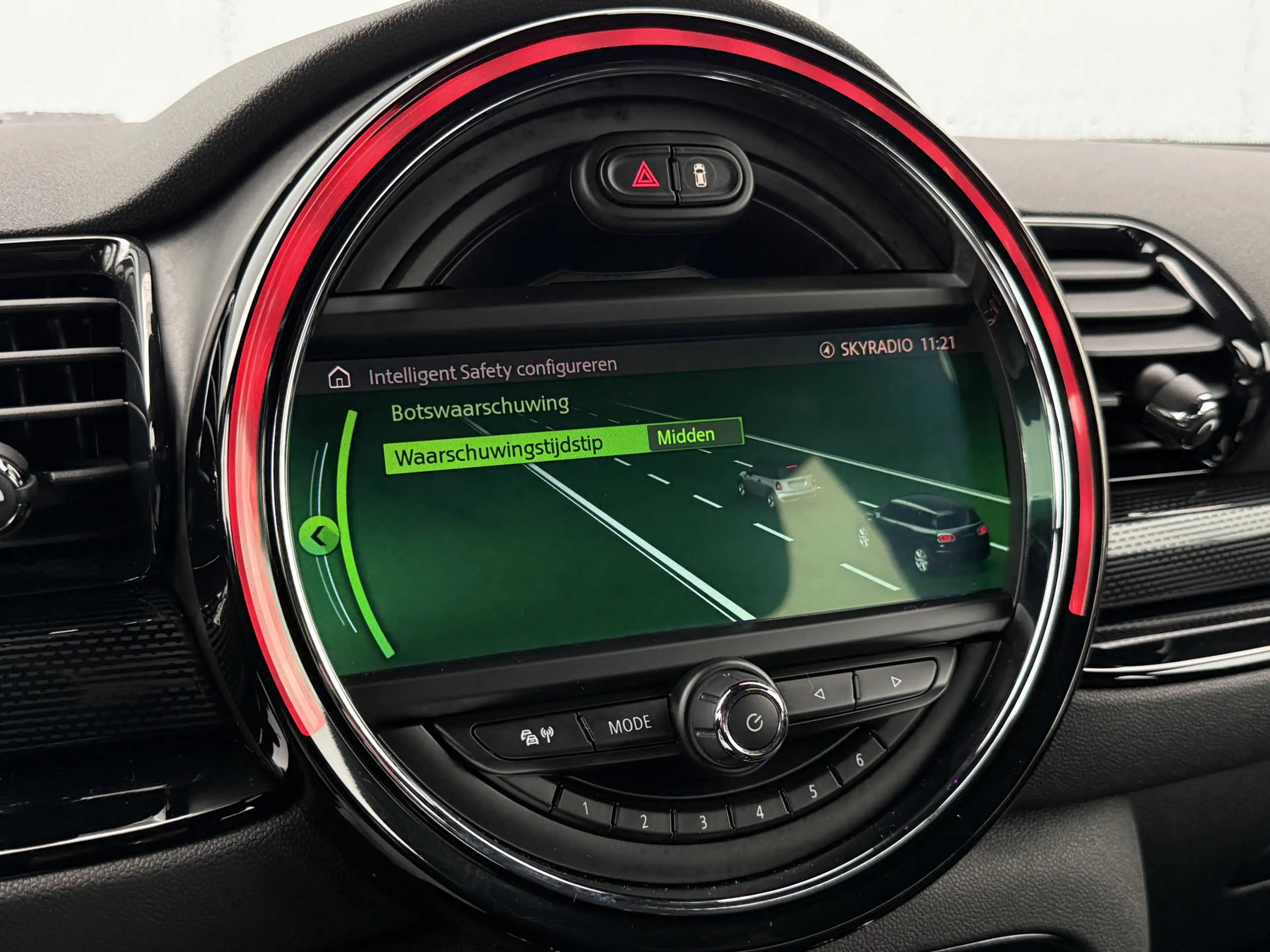 MINI Cooper Clubman 1.5 Business Edition Apple Carplay/LED/PDC. — photo 23