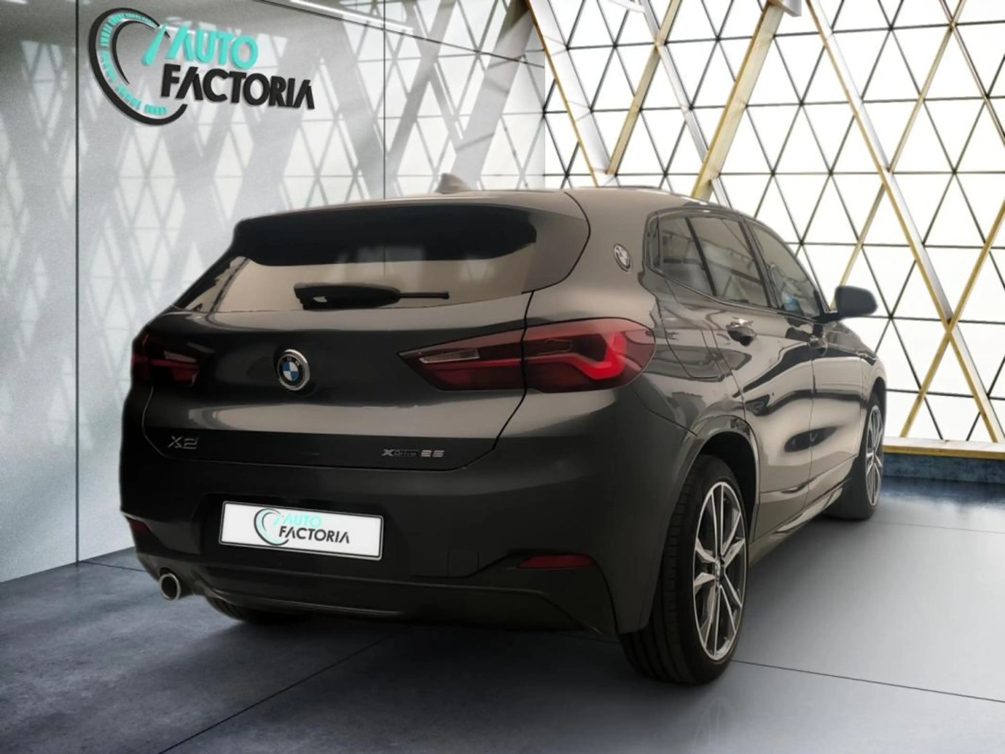 BMW X2 -58% xDrive25eA 220ch M Sport Euro6d-T 6cv — photo 17