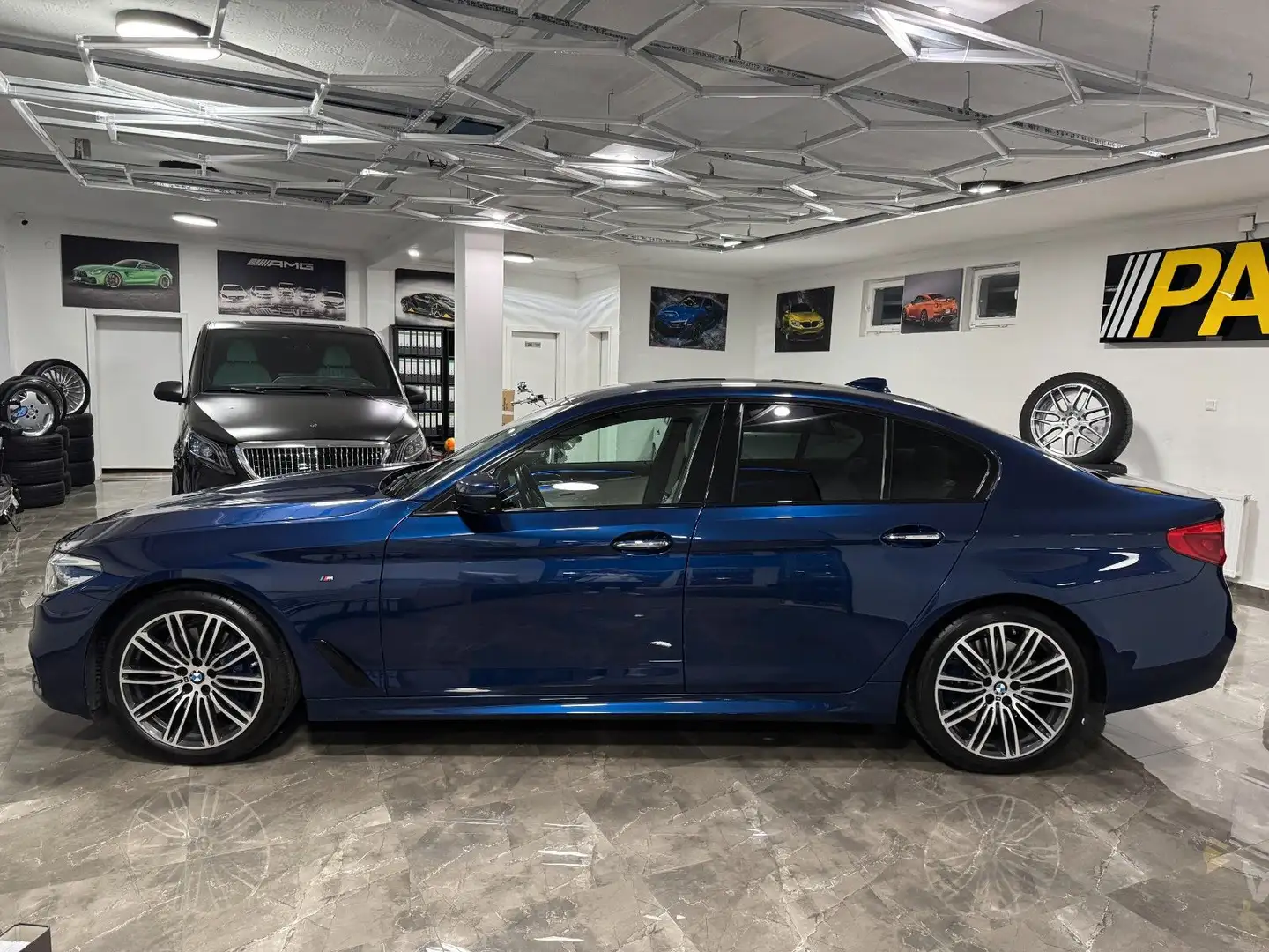 BMW 530 d xDrive M Sport Keyless ACC HUD Kamera H/K Blau - 2