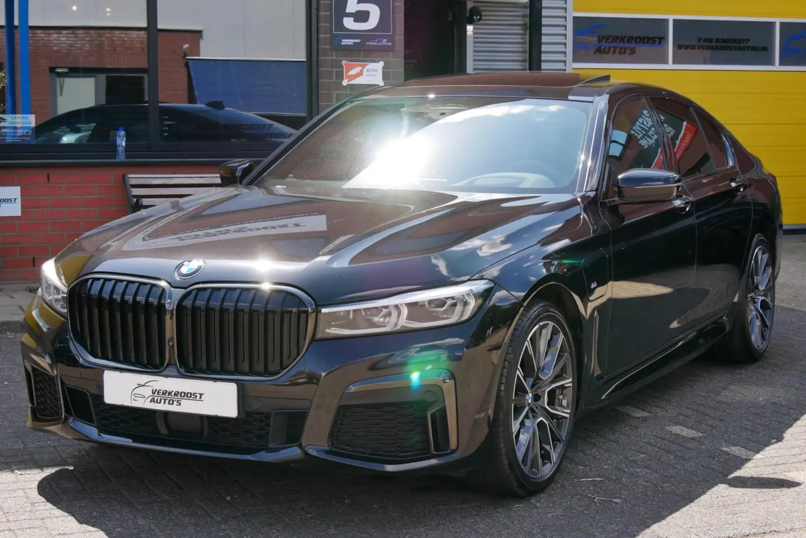 BMW 745 7-serie 745e high executive .m-sport.schuifdak.sof Zwart - 2