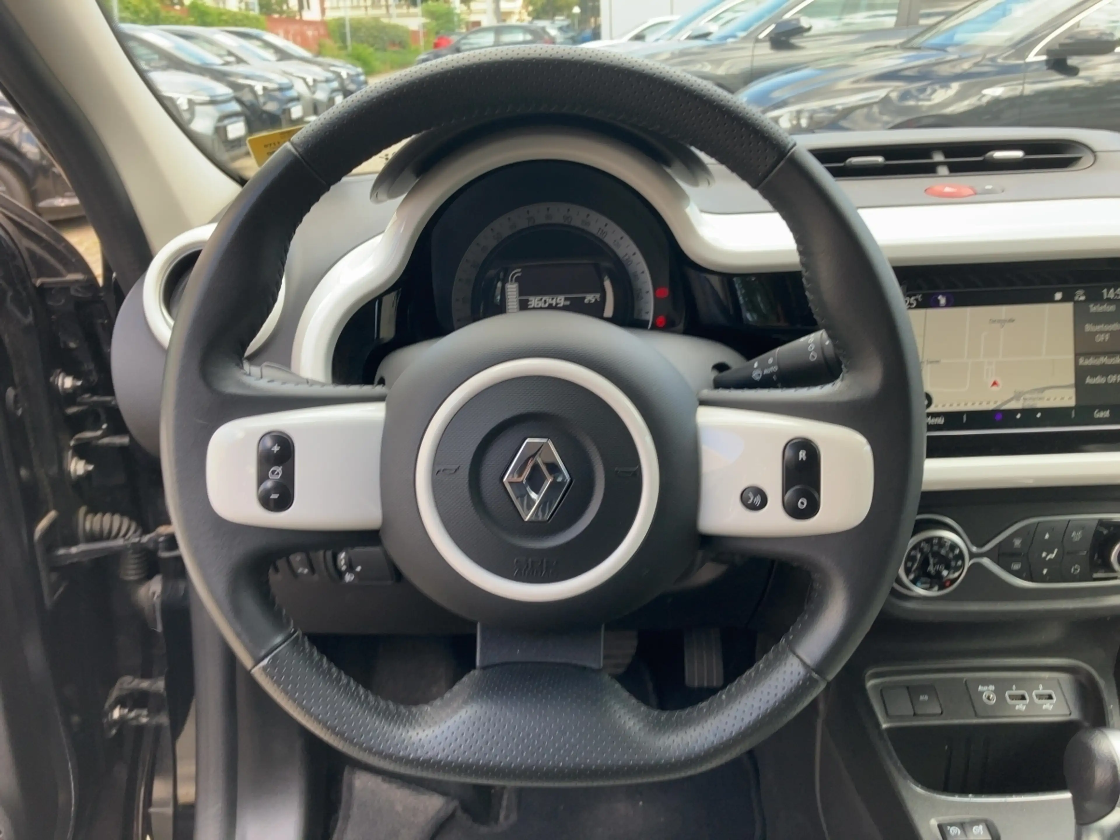 Renault Twingo Electric Techno — photo 10
