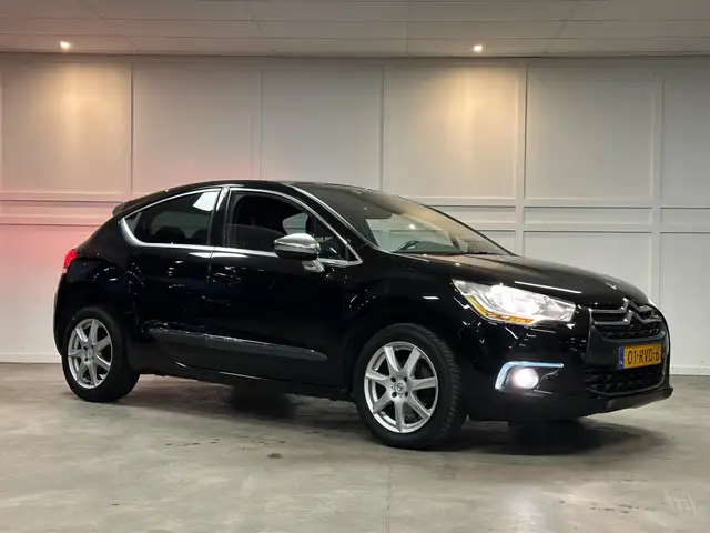 Citroen DS4 1.6 VTi So Chic 2011