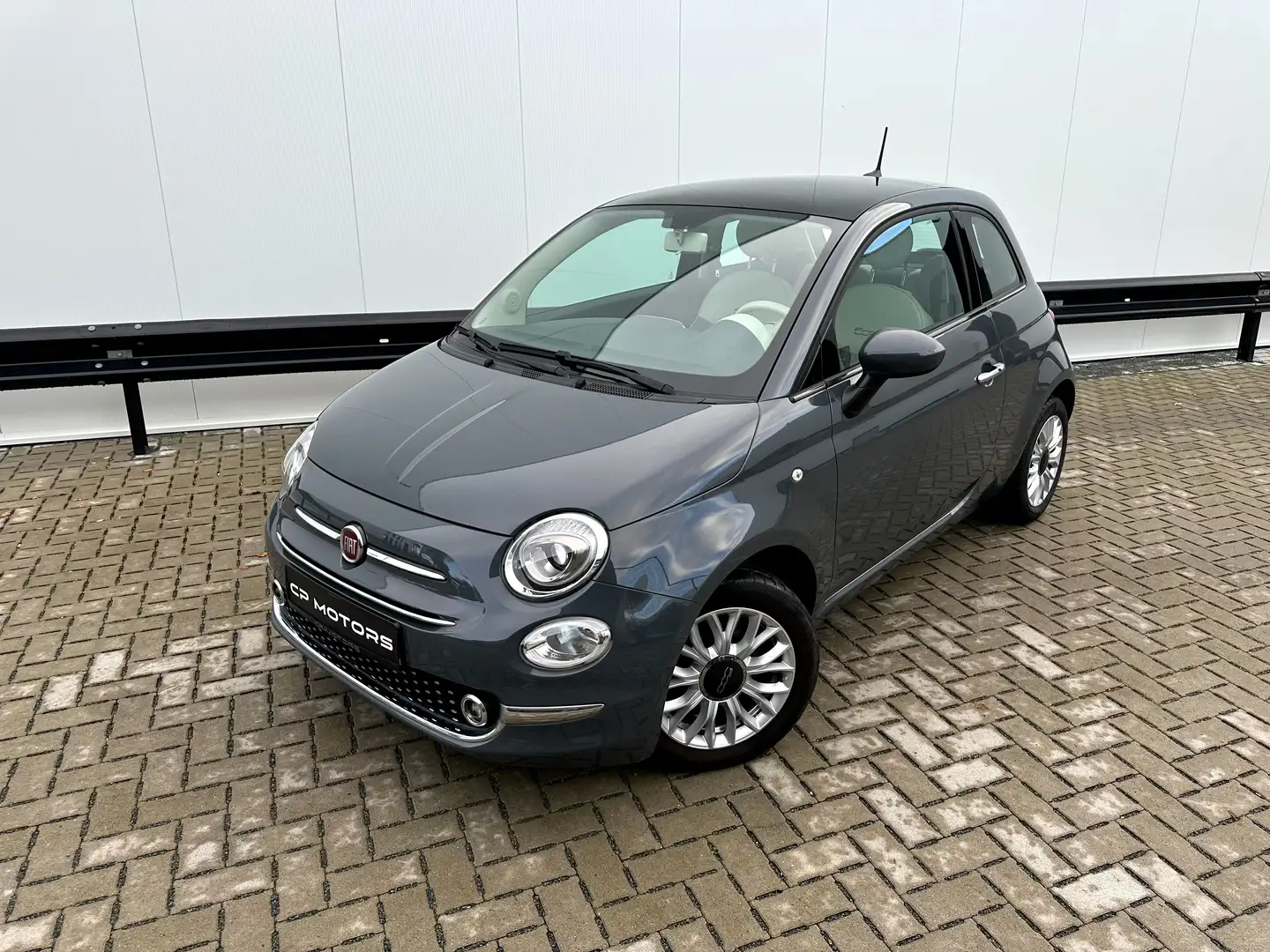 Fiat 500 AUTOMAAT | PANO | AIRCO | LIKE NEW | CRUISE Grijs - 1