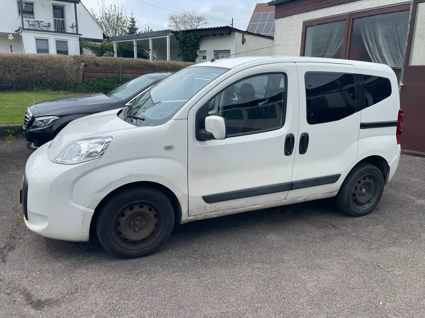 Fiat Qubo Qubo Diesel 1.3 / 1.Hand /TÜV 2026 /Reifen gut Biały - 1
