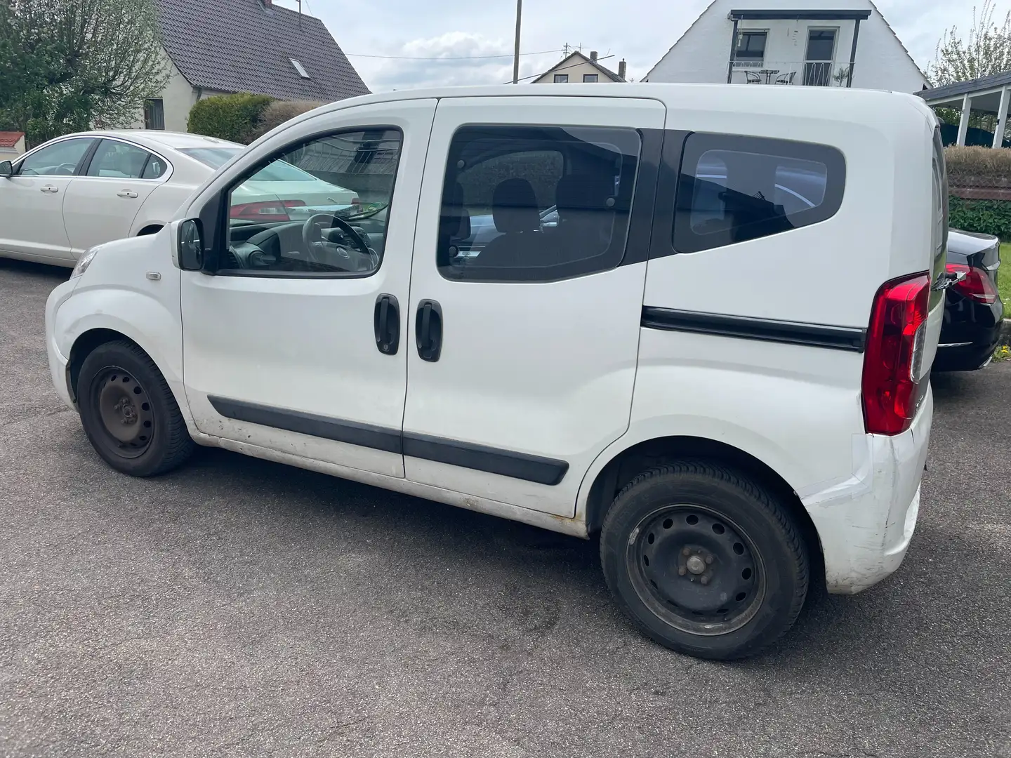 Fiat Qubo Qubo Diesel 1.3 / 1.Hand /TÜV 2026 /Reifen gut Biały - 2