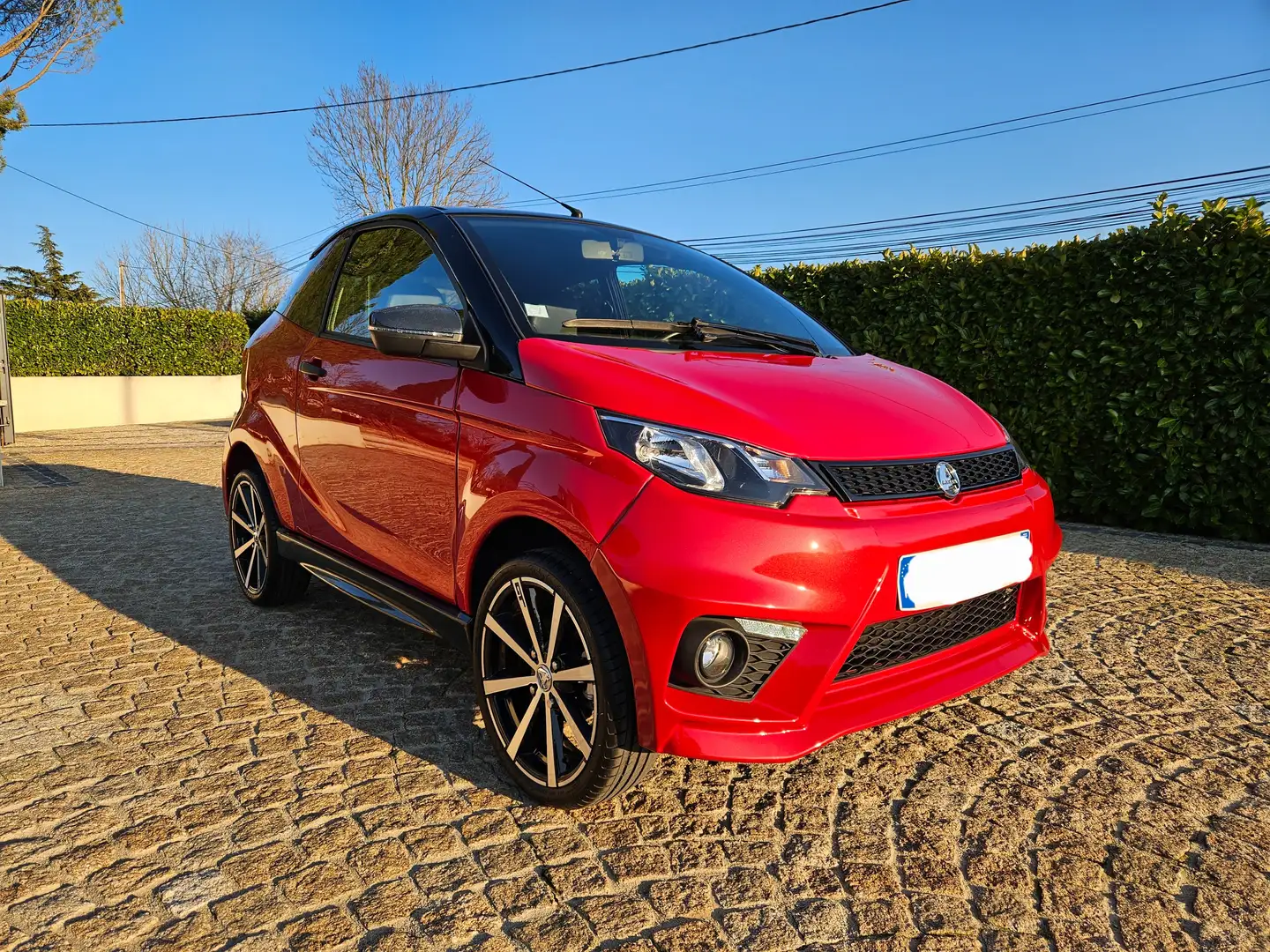 Aixam GTI Voiture sans permis B1 - Voiturette Rojo - 1