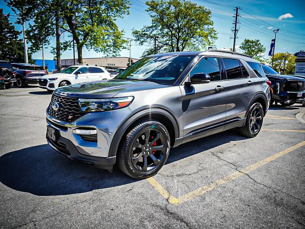Ford Explorer снимка Ford Explorer