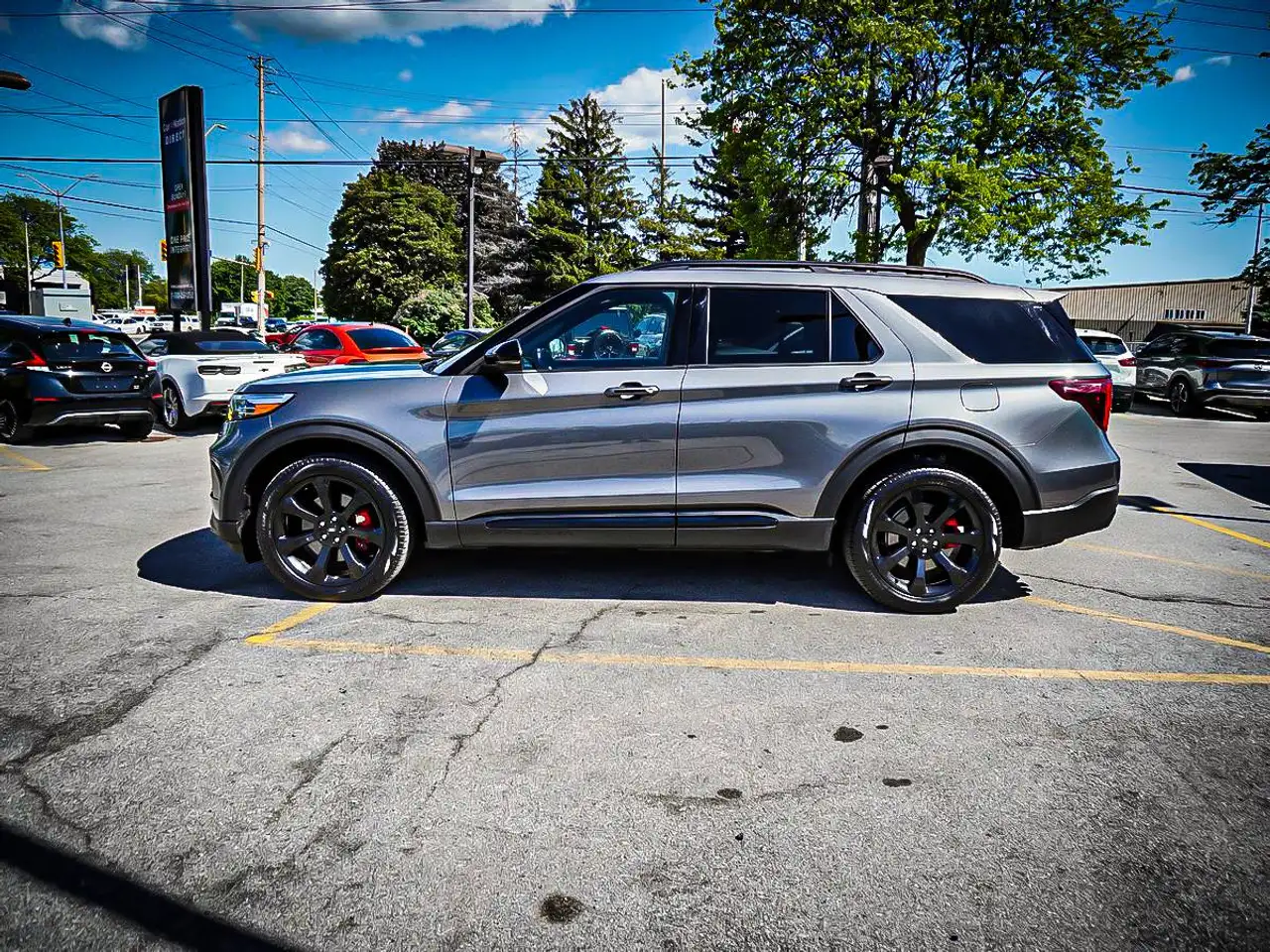 Ford Explorer снимка Ford Explorer